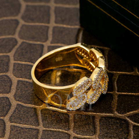 14K YELLOW GOLD RING WITH 0.95 CT BAGUETTE DIAMONDS