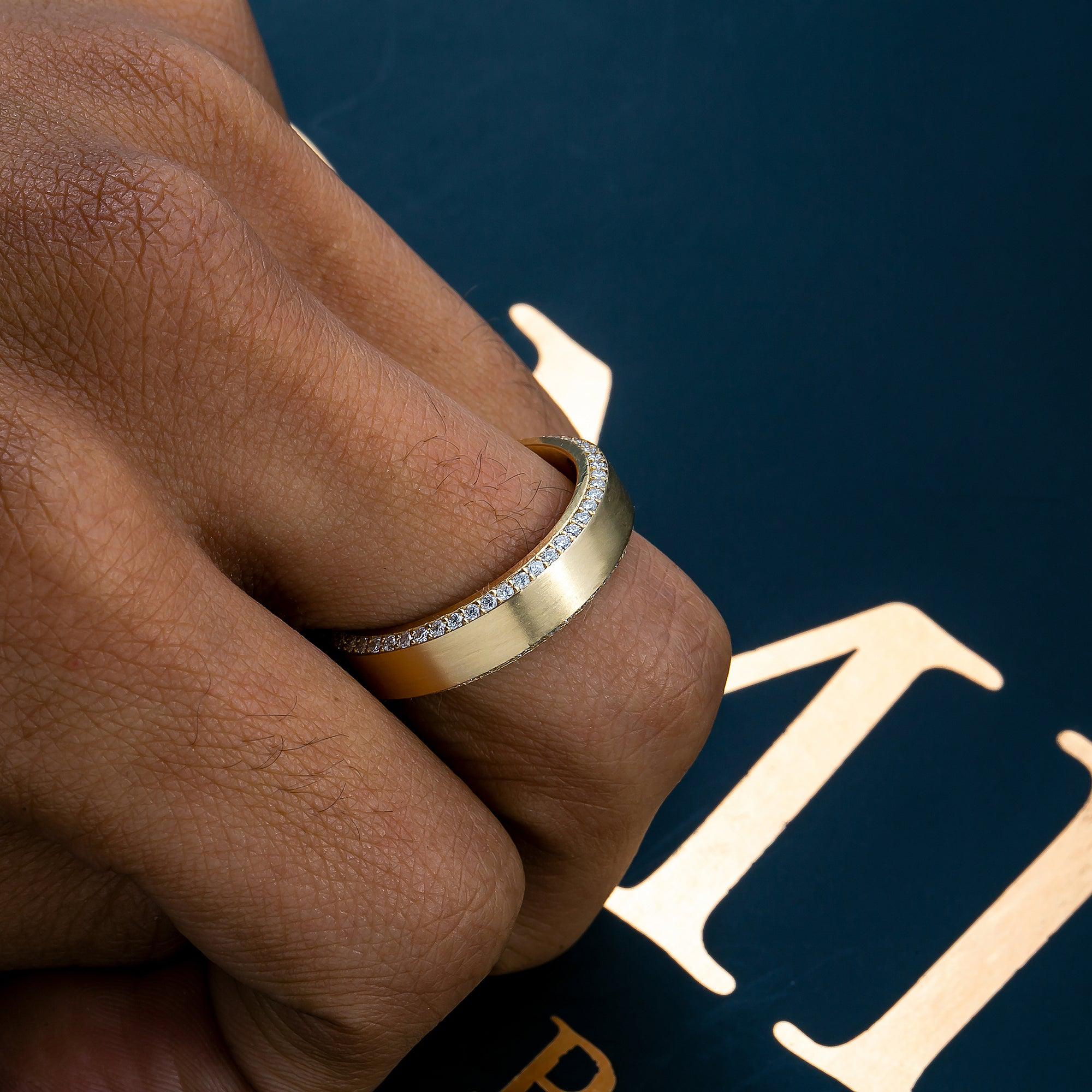 14K YELLOW GOLD RING WITH 0.98 CT  DIAMONDS