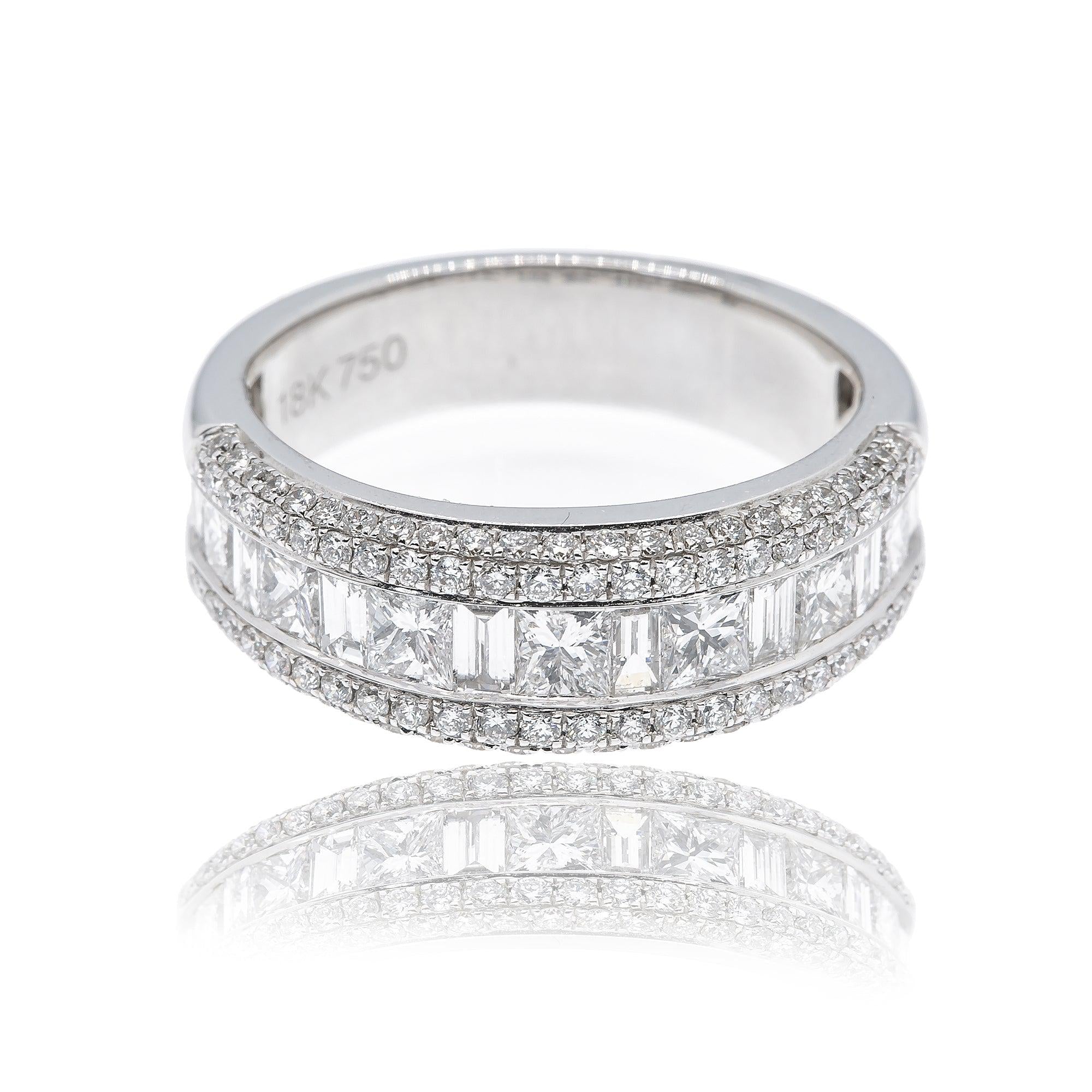 18K White Gold Ladies Ring with 1.6 CT Diamonds