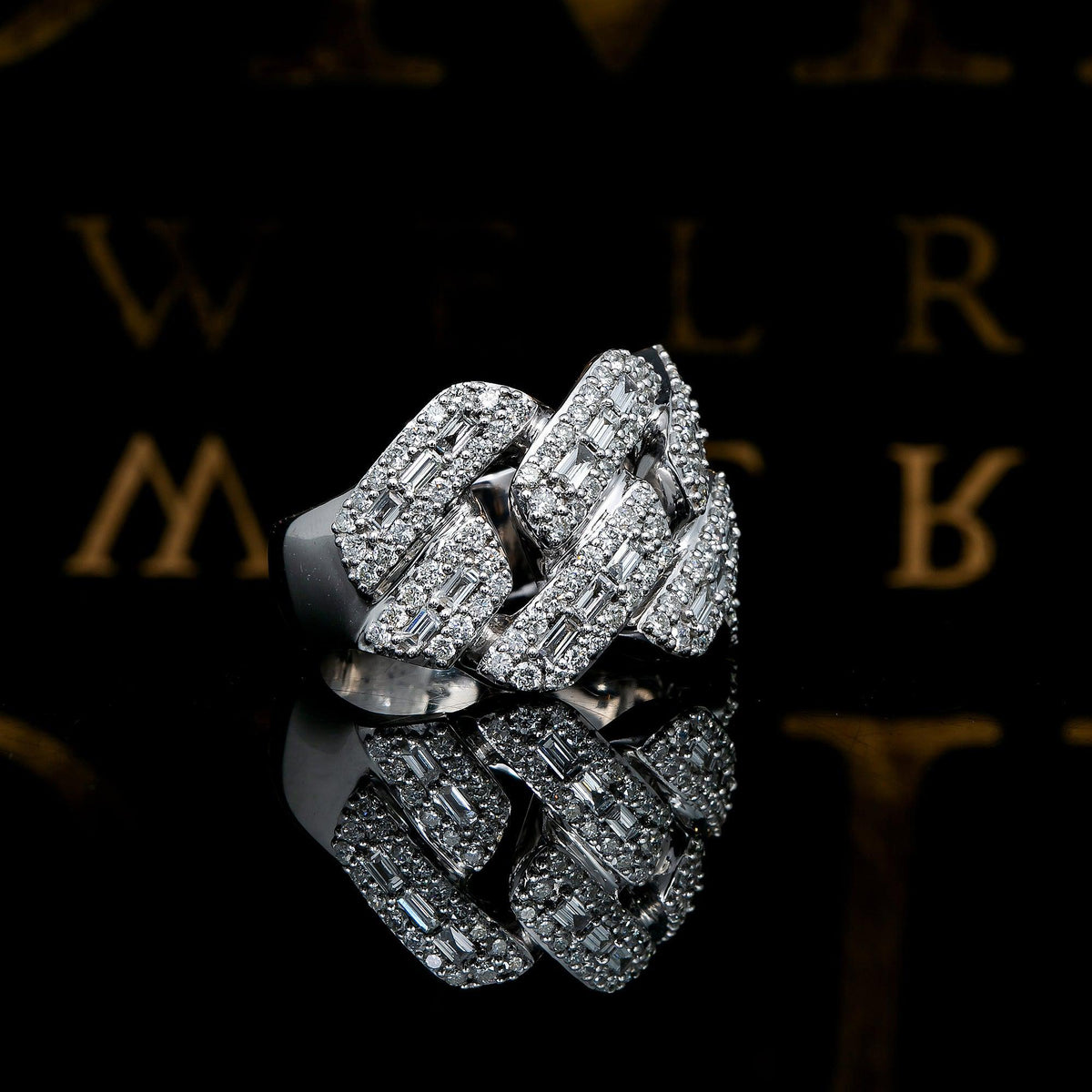 14K WHITE GOLD RING WITH 3.65 CT BAGUETTE DIAMONDS