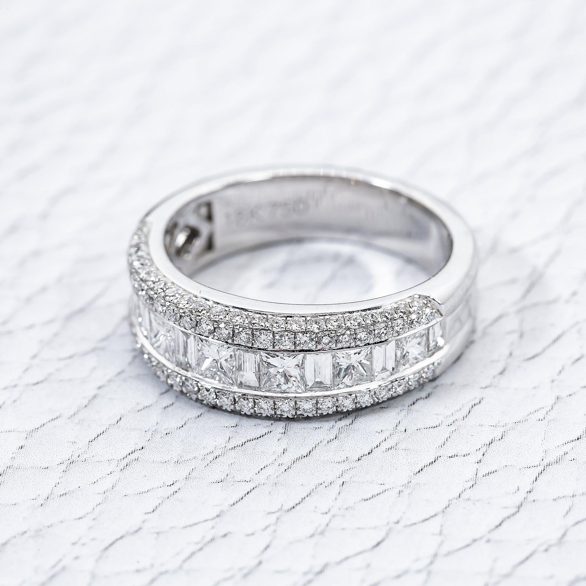 18K White Gold Ladies Ring with 1.6 CT Diamonds