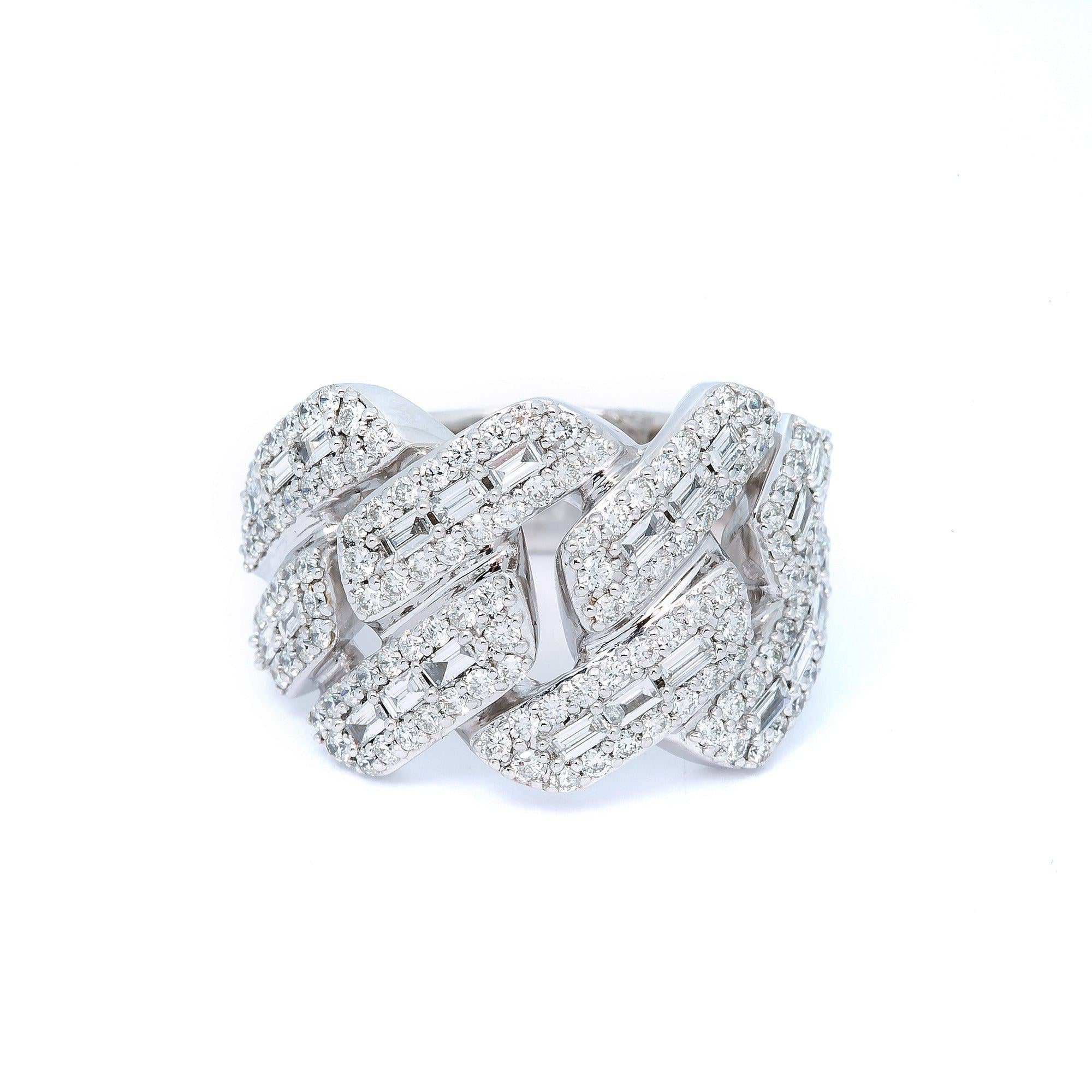 14K WHITE GOLD RING WITH 3.65 CT BAGUETTE DIAMONDS