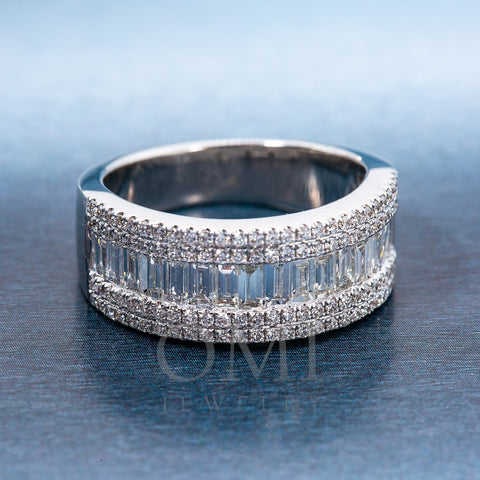 18K White Gold Ladies Ring with 1.57 CT Diamonds
