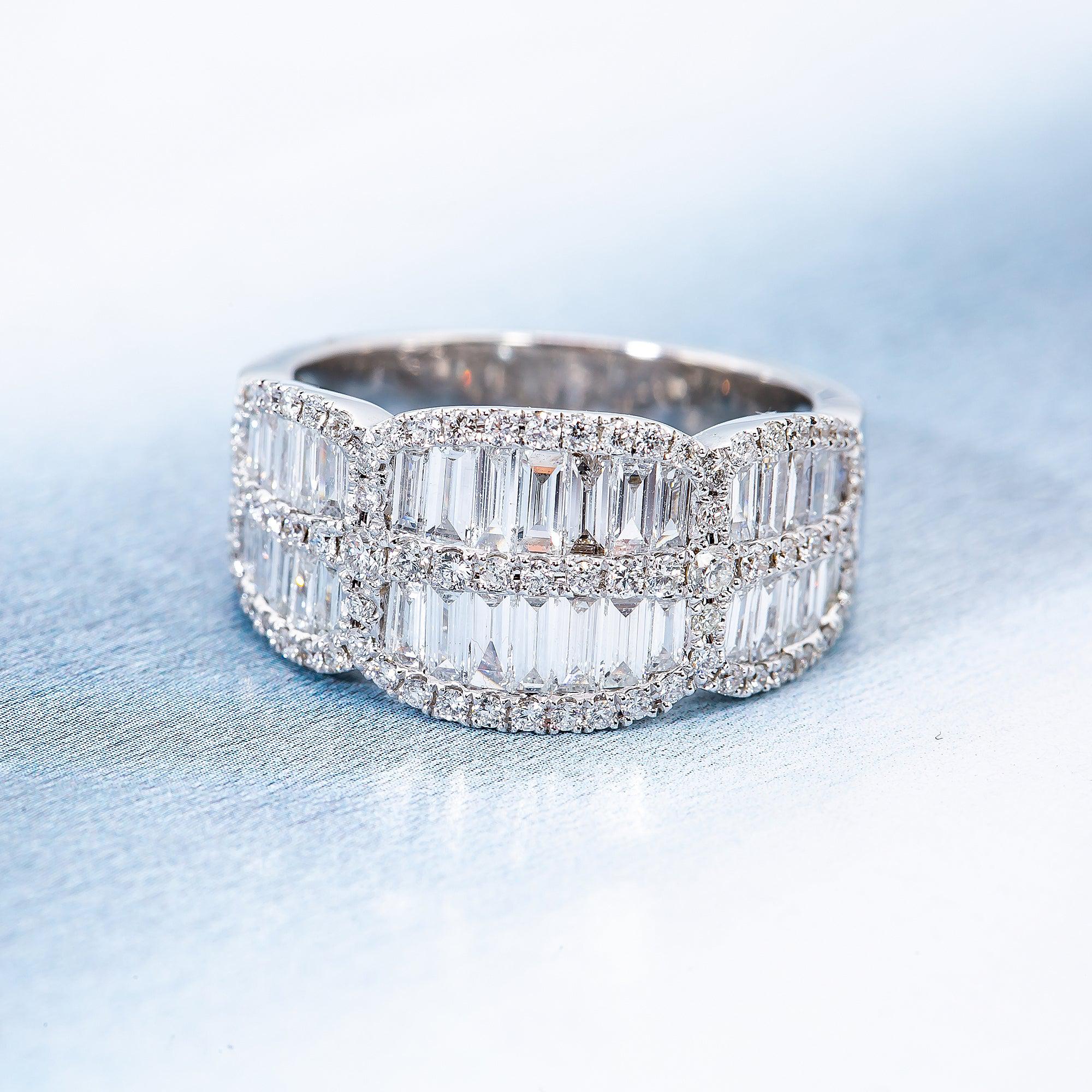 18K White Gold Ladies Ring with 1.46 CT Diamonds