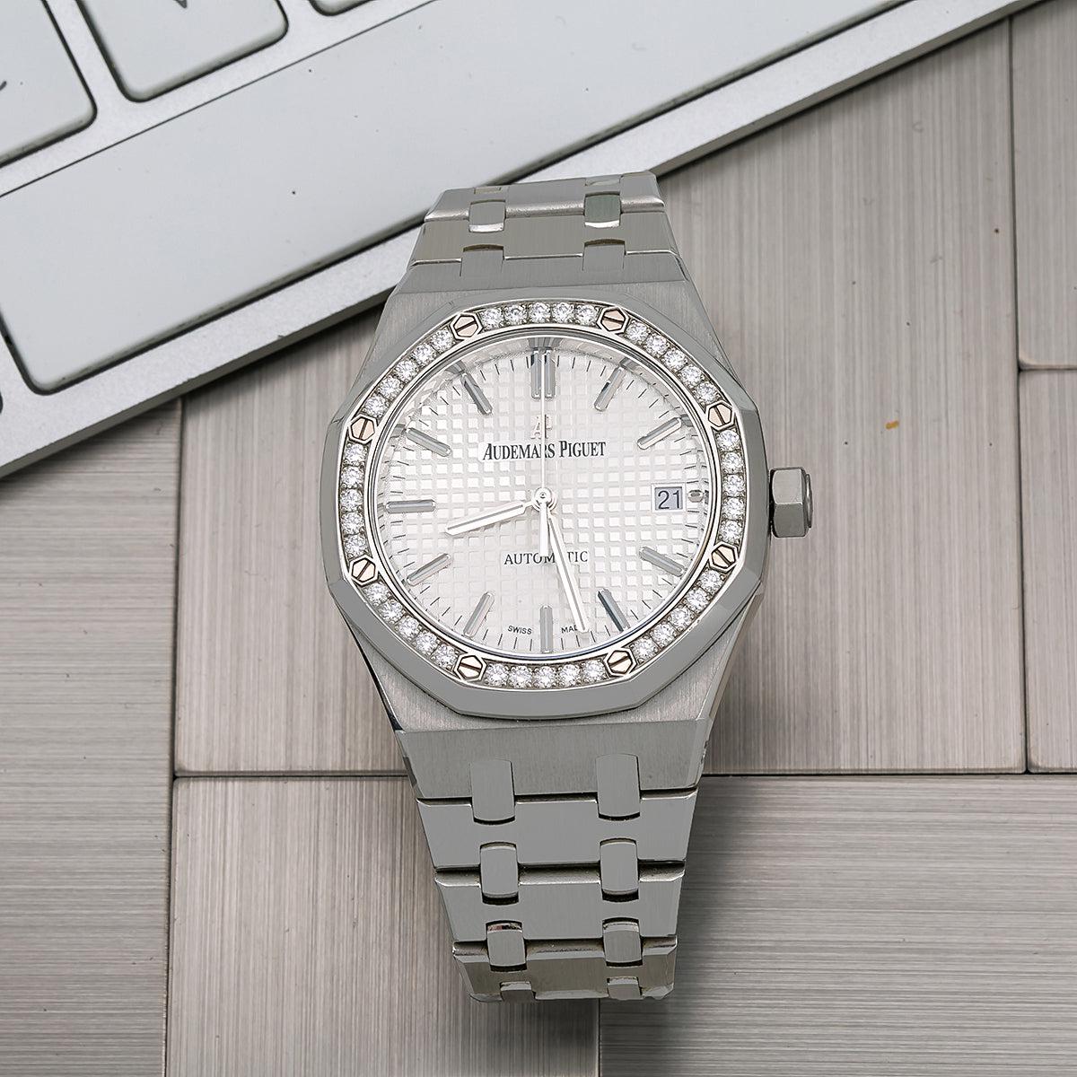 Audemars Piguet Royal Oak 37MM 15453IP.ZZ.1256I Silver Dial Diamond Bezel Stainless Steel Bracelet
