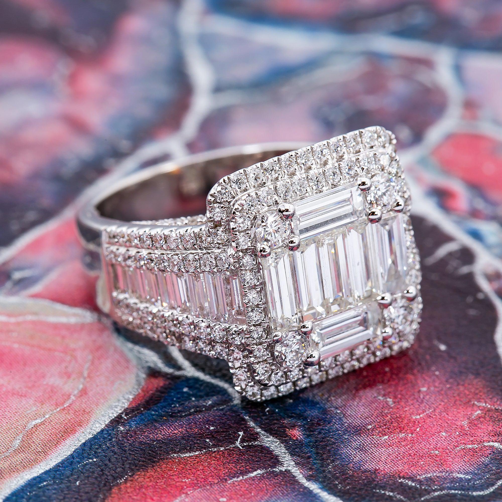 18K White Gold Ladies Engagement Ring with 1.35 CT Diamonds