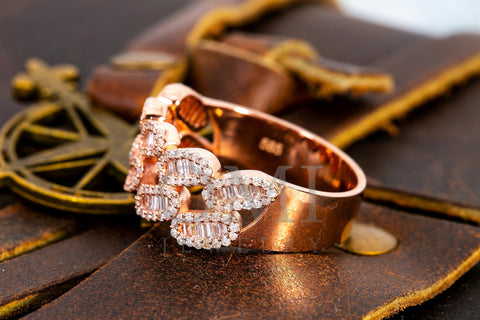 18K Rose Gold Unisex Ring with 0.95 CT Diamonds