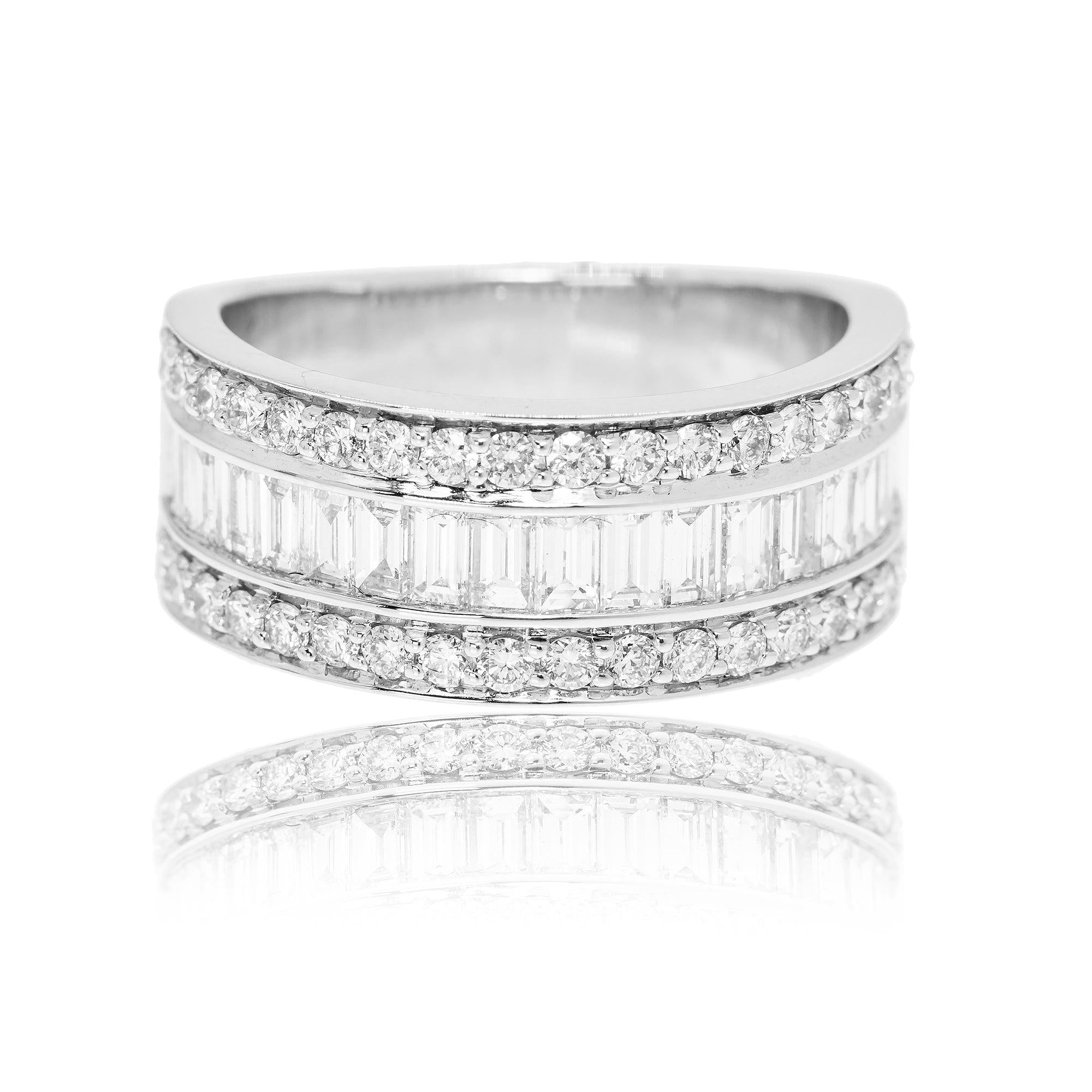 18K White Gold Ladies Ring with 1.73 CT Round And Baguette Diamonds