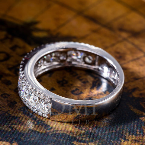 18K White Gold Ladies Ring with 1.67 CT Diamonds