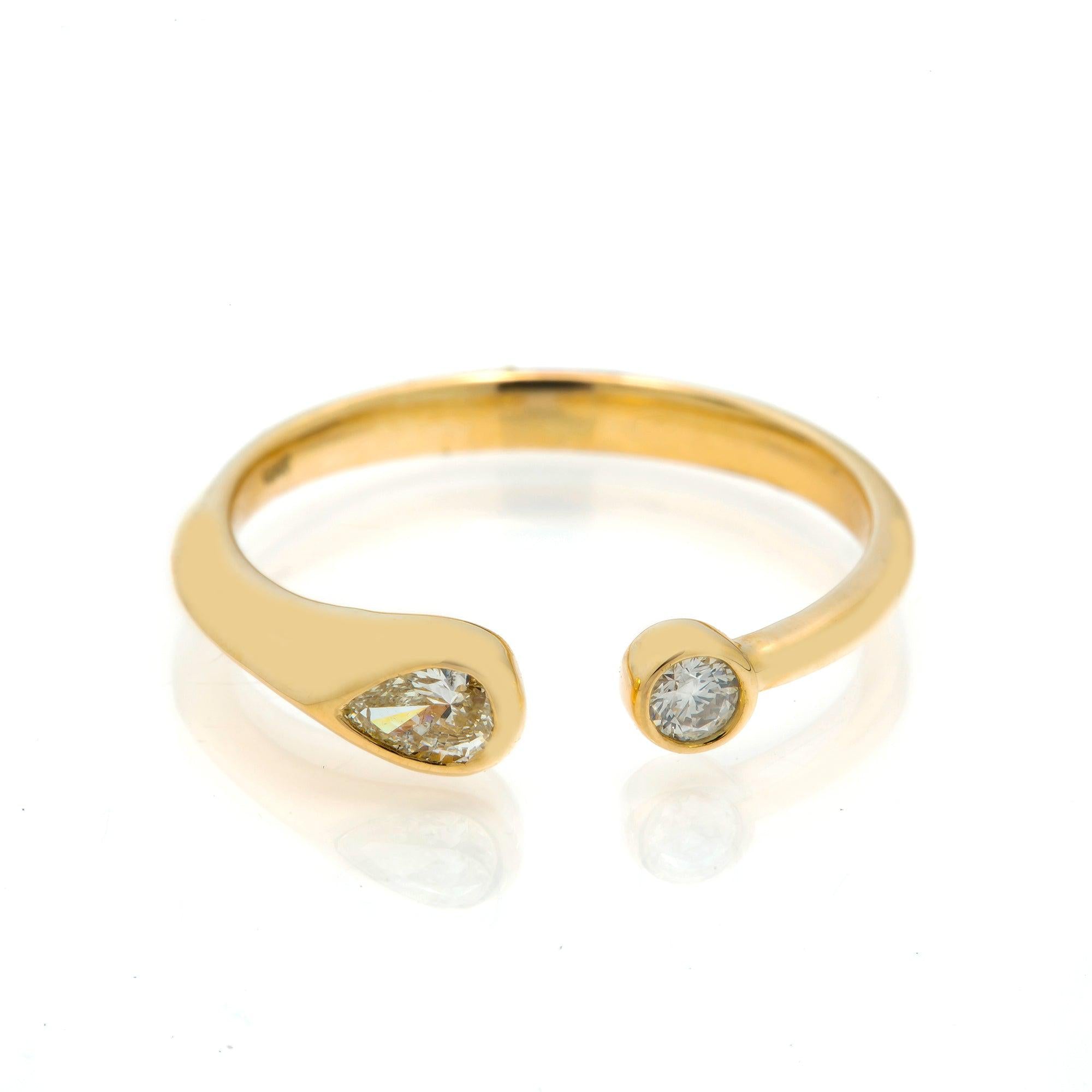 14K GOLD PEAR AND ROUND TWO DIAMOND BEZEL RING 0.25 CT