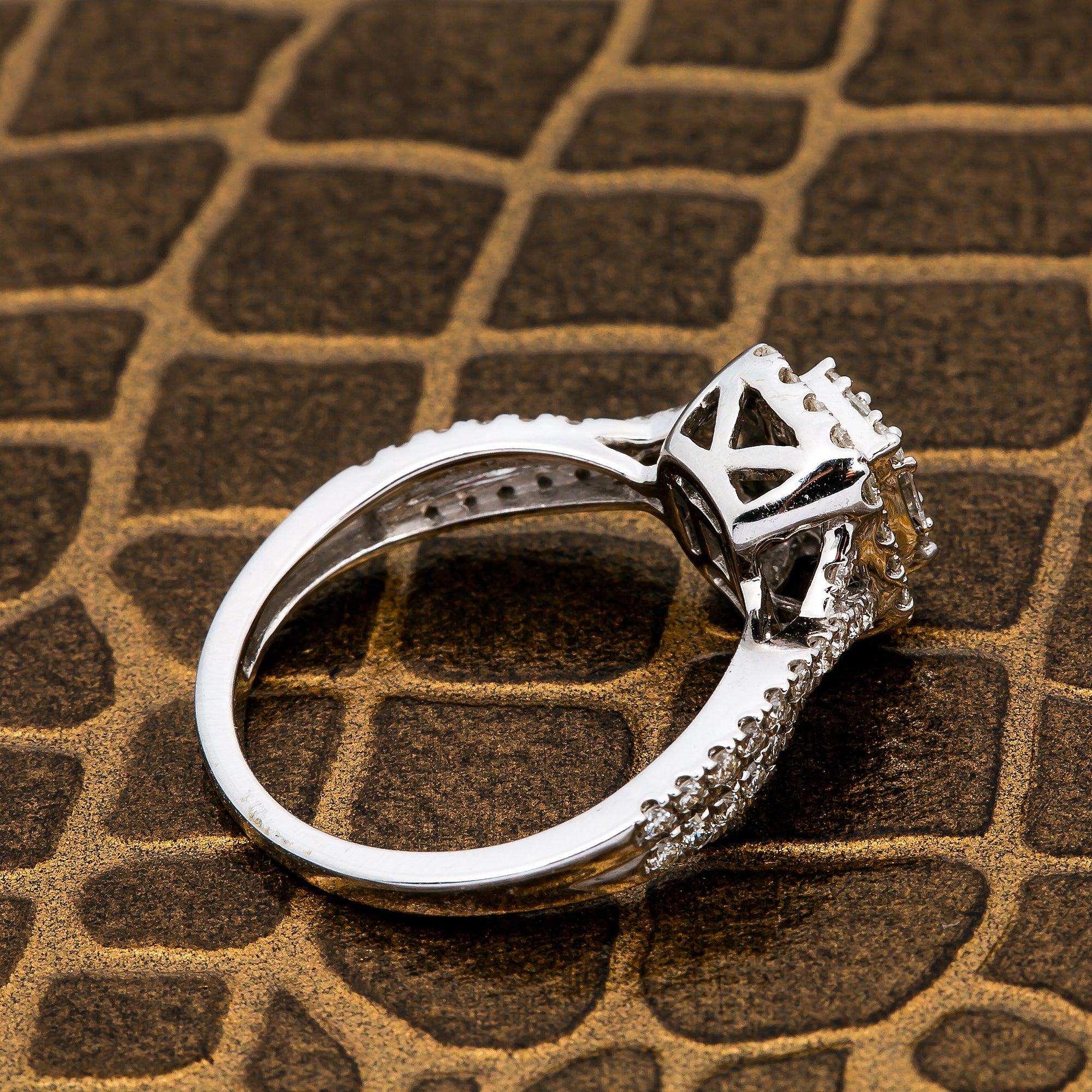 14K WHITE GOLD DIAMOND ENGAGEMENT RING 0.85 CT