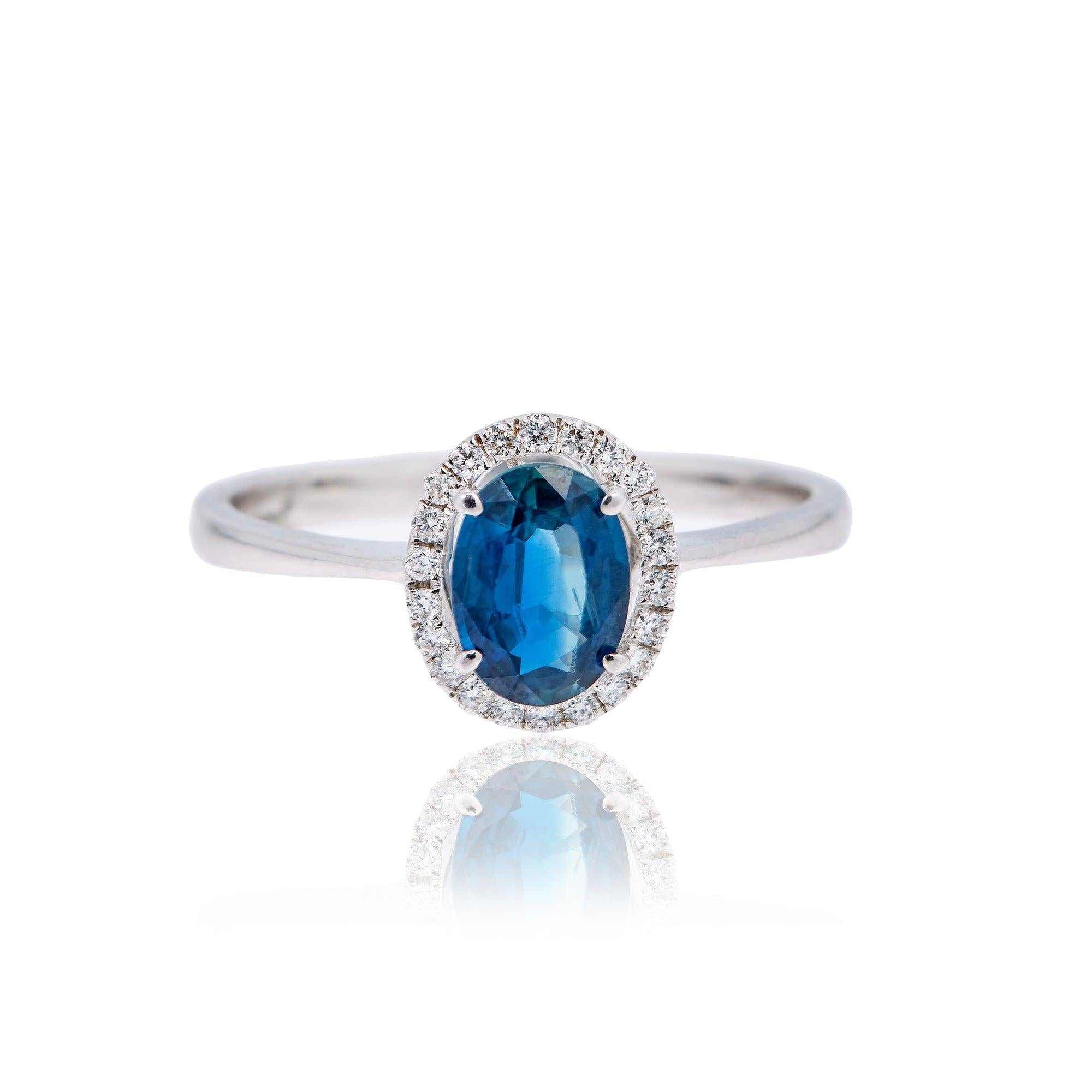 18K White Gold Ladies Ring with 0.18 CT Diamonds With Sapphire