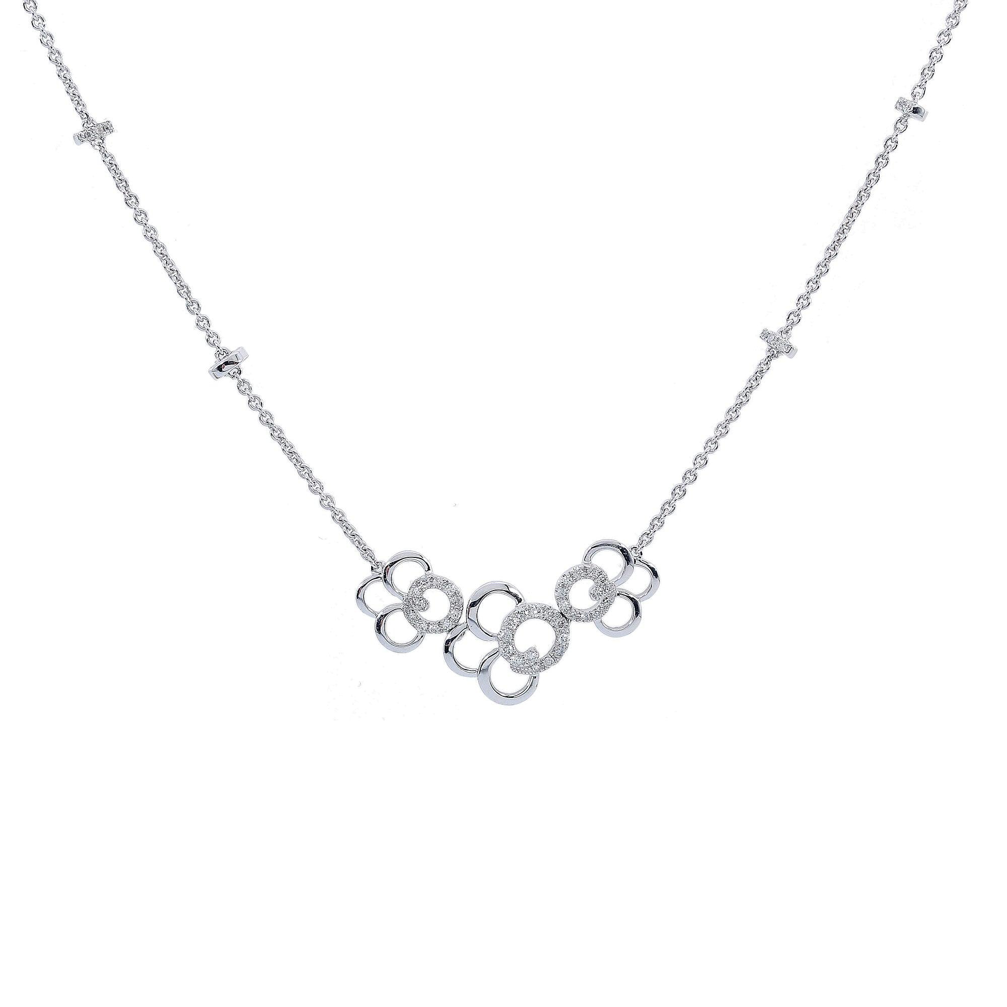 18K White Gold Diamond 3 Flowers Necklace