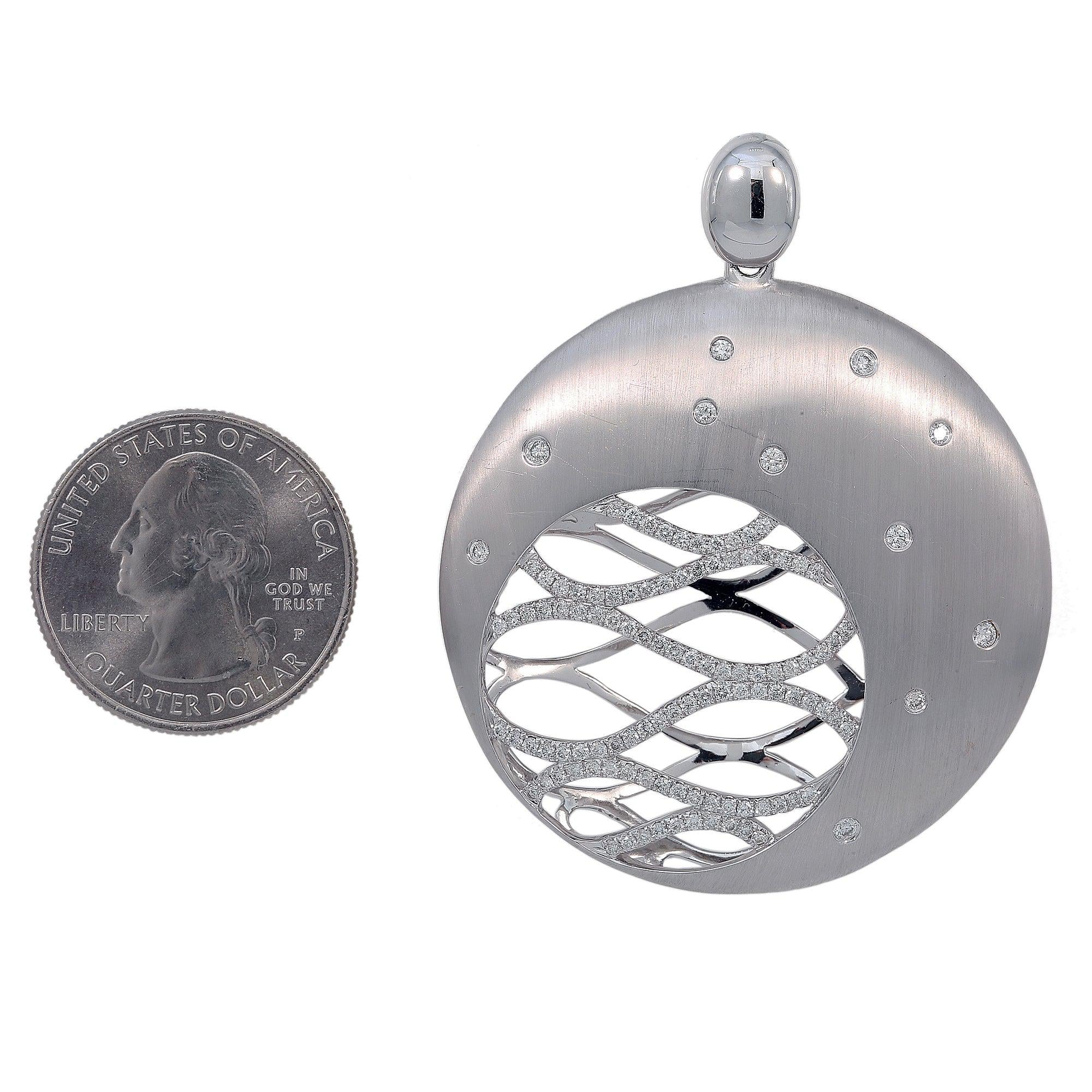 18K White Gold Diamond Round Shaped Pendant