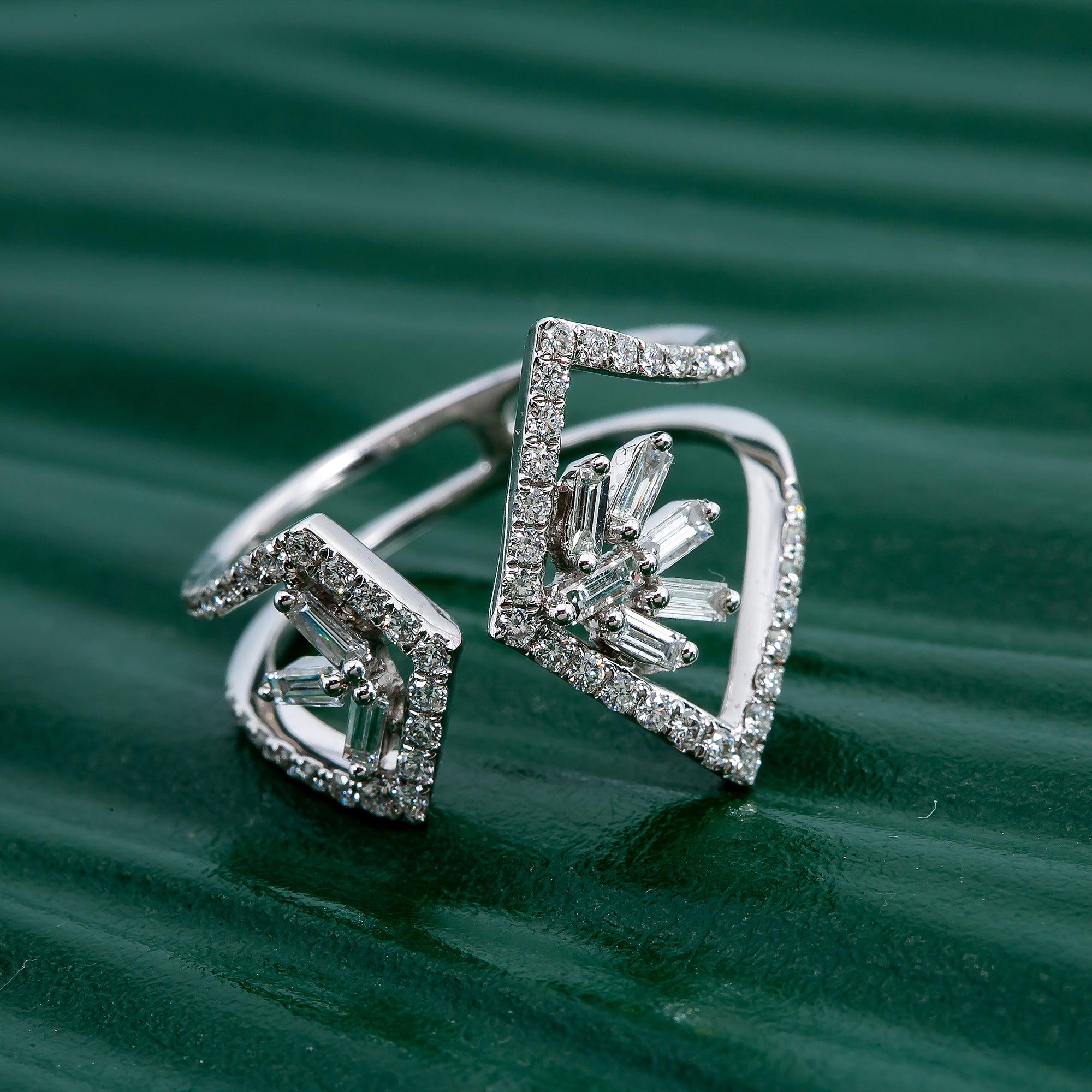 18K White Gold Ladies Ring with 0.71 CT Diamonds