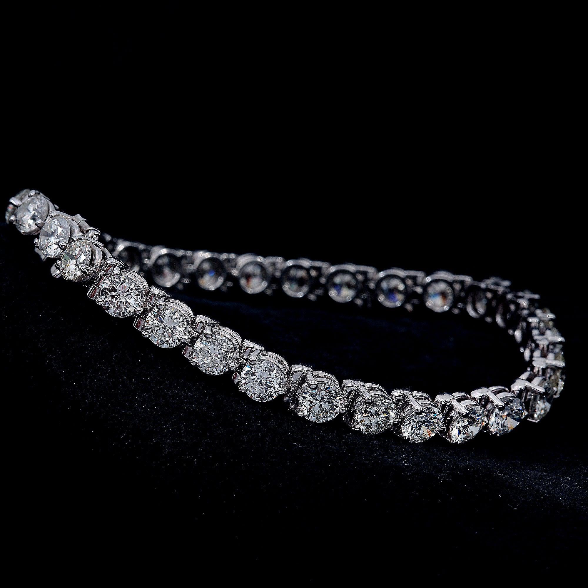 18K White Gold Bracelet With Diamonds