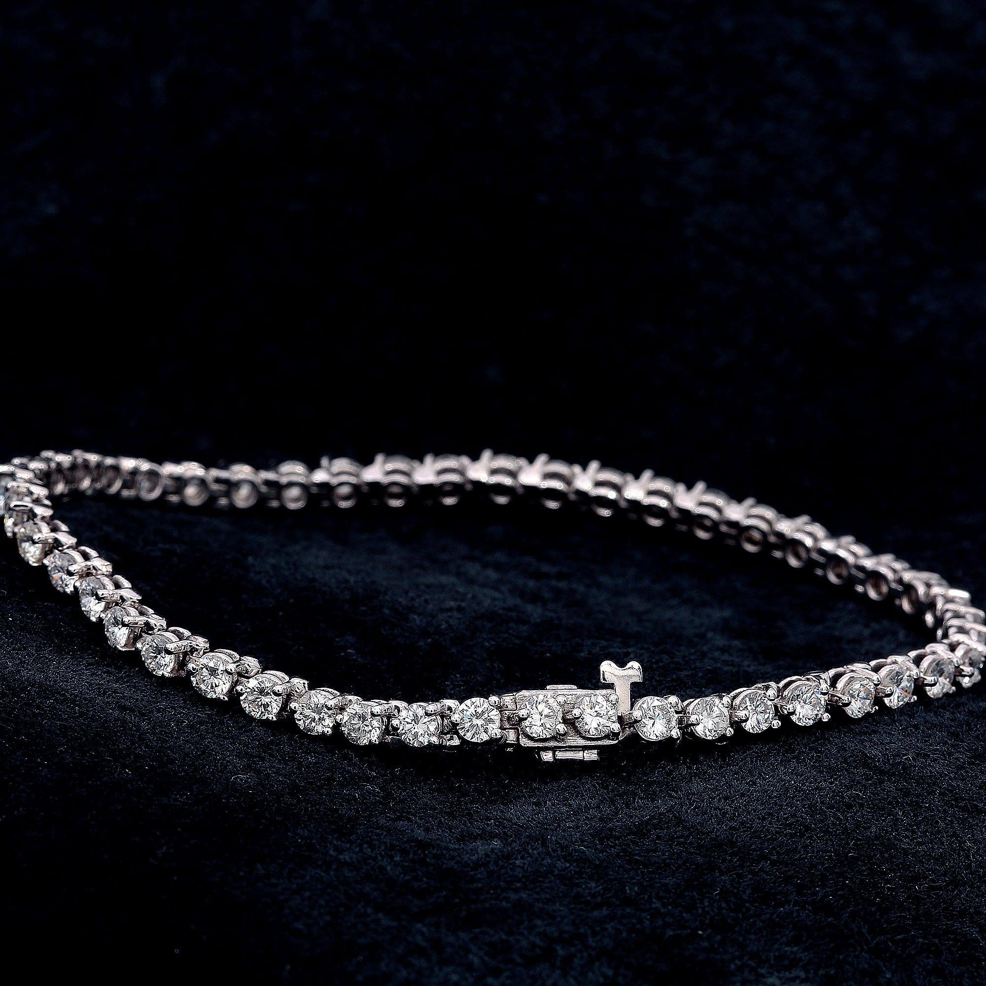 14K White Gold Bracelet With Diamonds