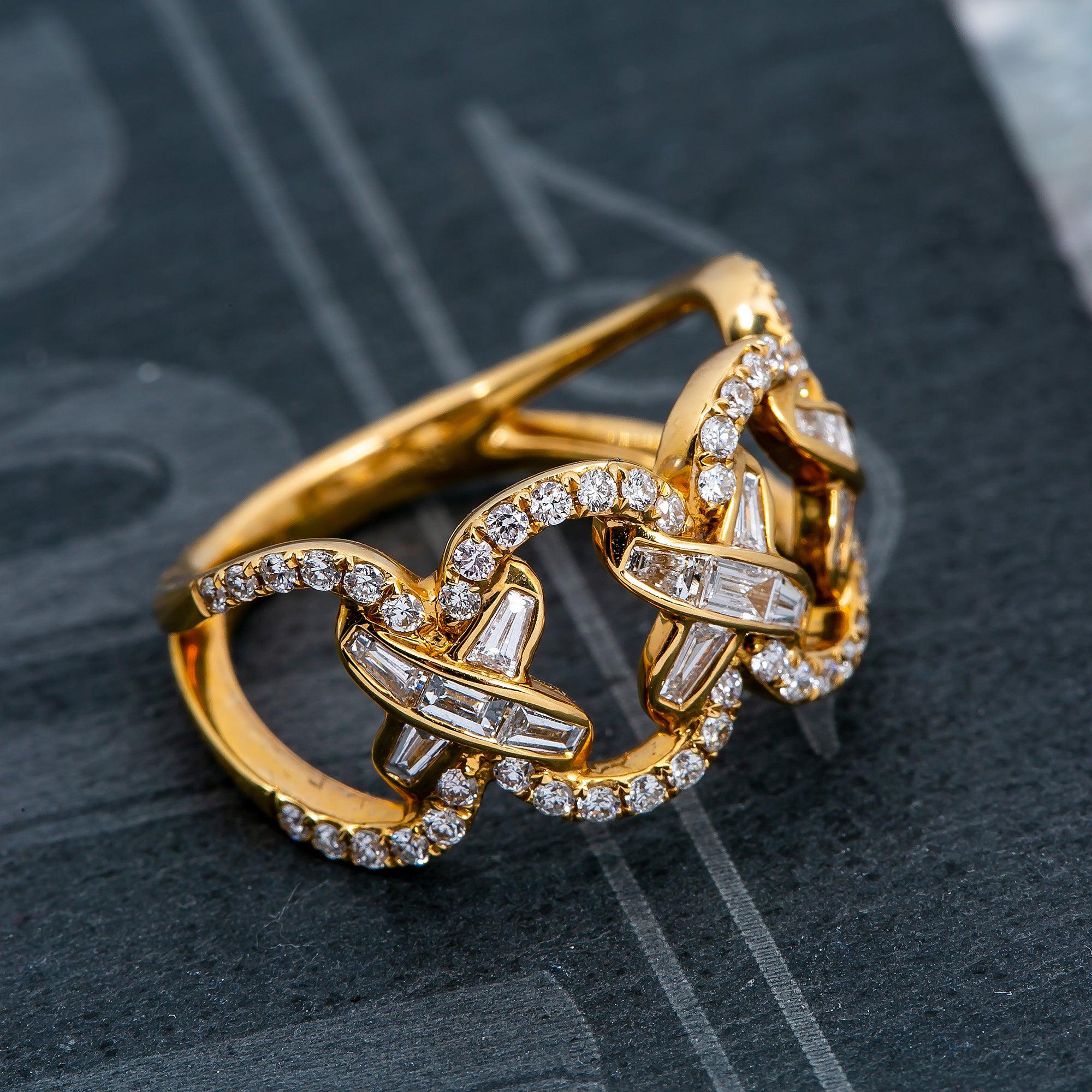 18K White and Yellow Gold Ladies Ring with 0.83 CT Round And Baguette Diamonds