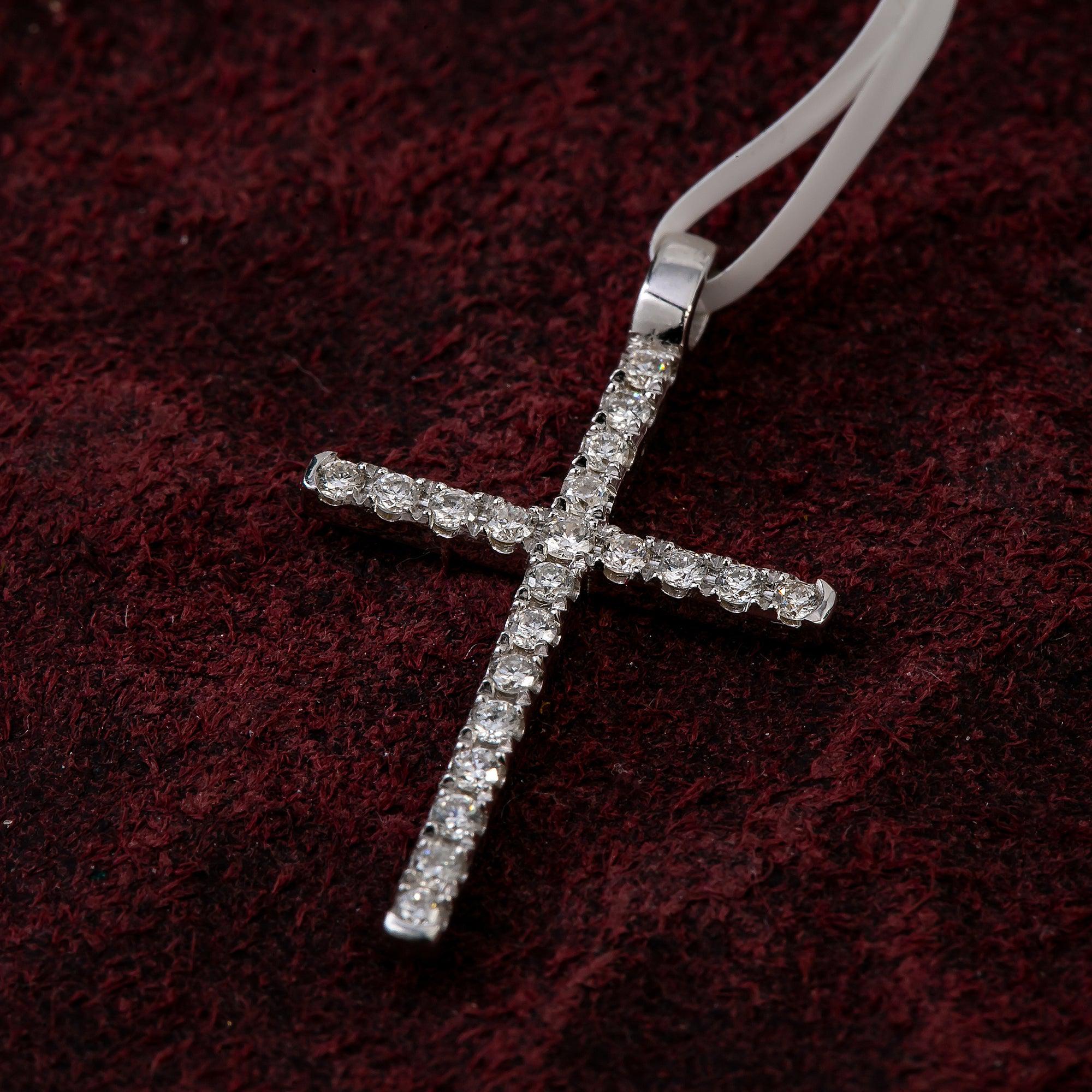 14K White Gold Cross Pendant with 0.20 CT Diamond