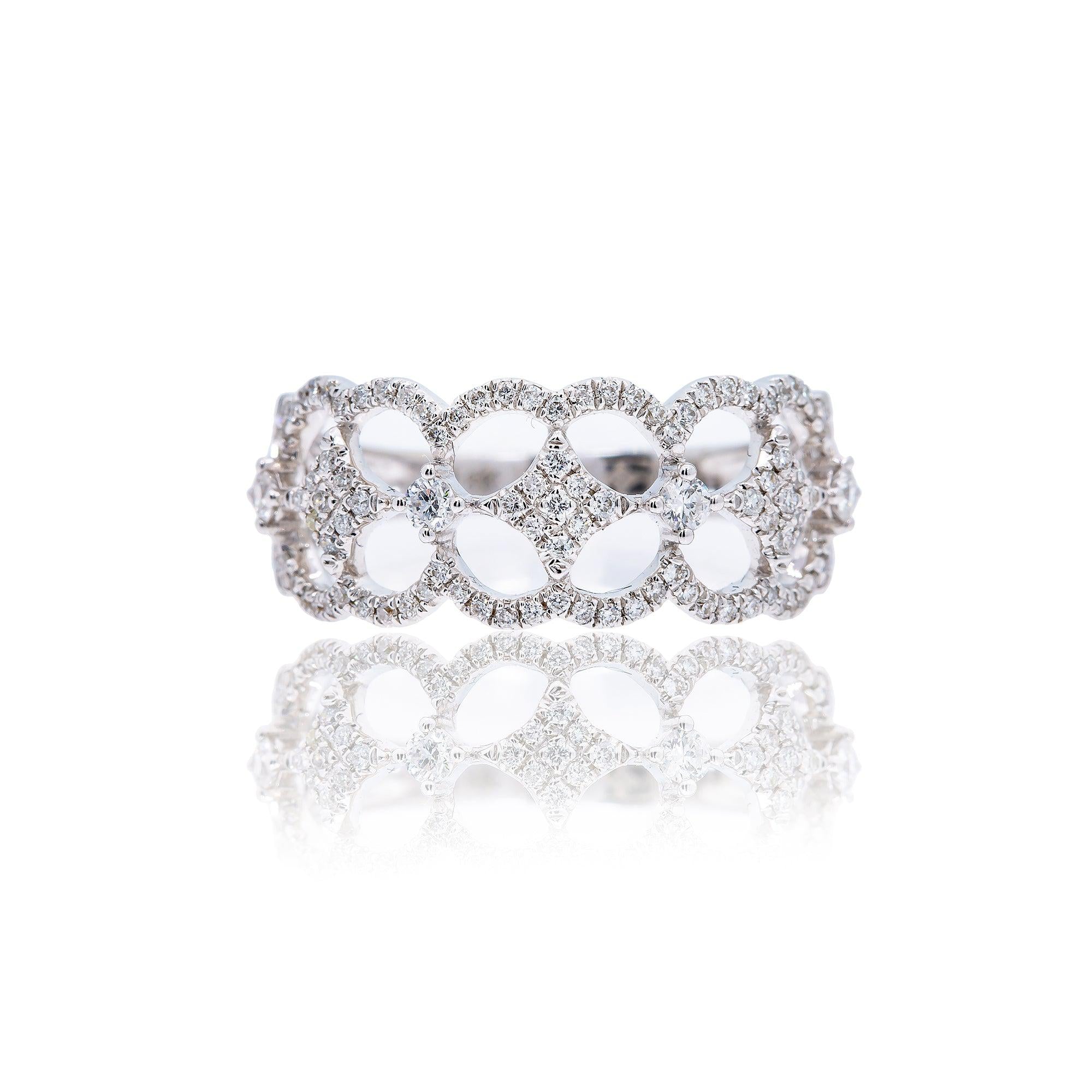 18K White Gold Ladies Ring with 0.43 CT Diamonds