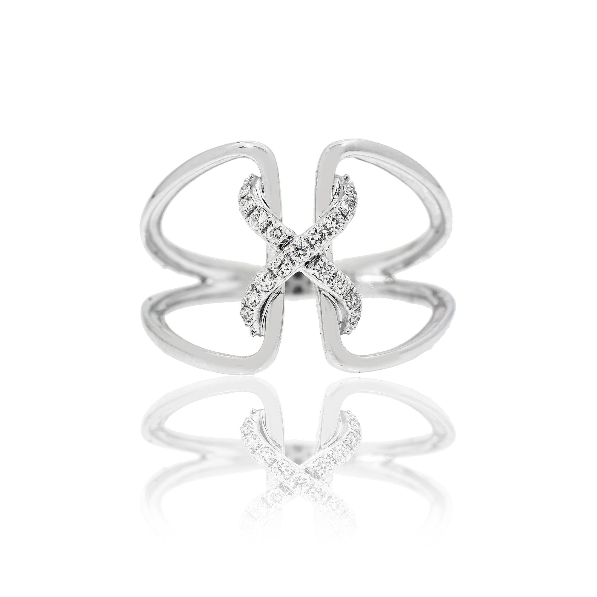 18K White Gold Ladies Ring with 0.13 CT Diamonds