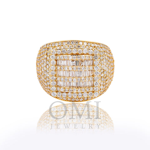 14K YELLOW GOLD MEN'S RING WITH 3.29 CT ROUND AND BAGUETTE DIAMONDS