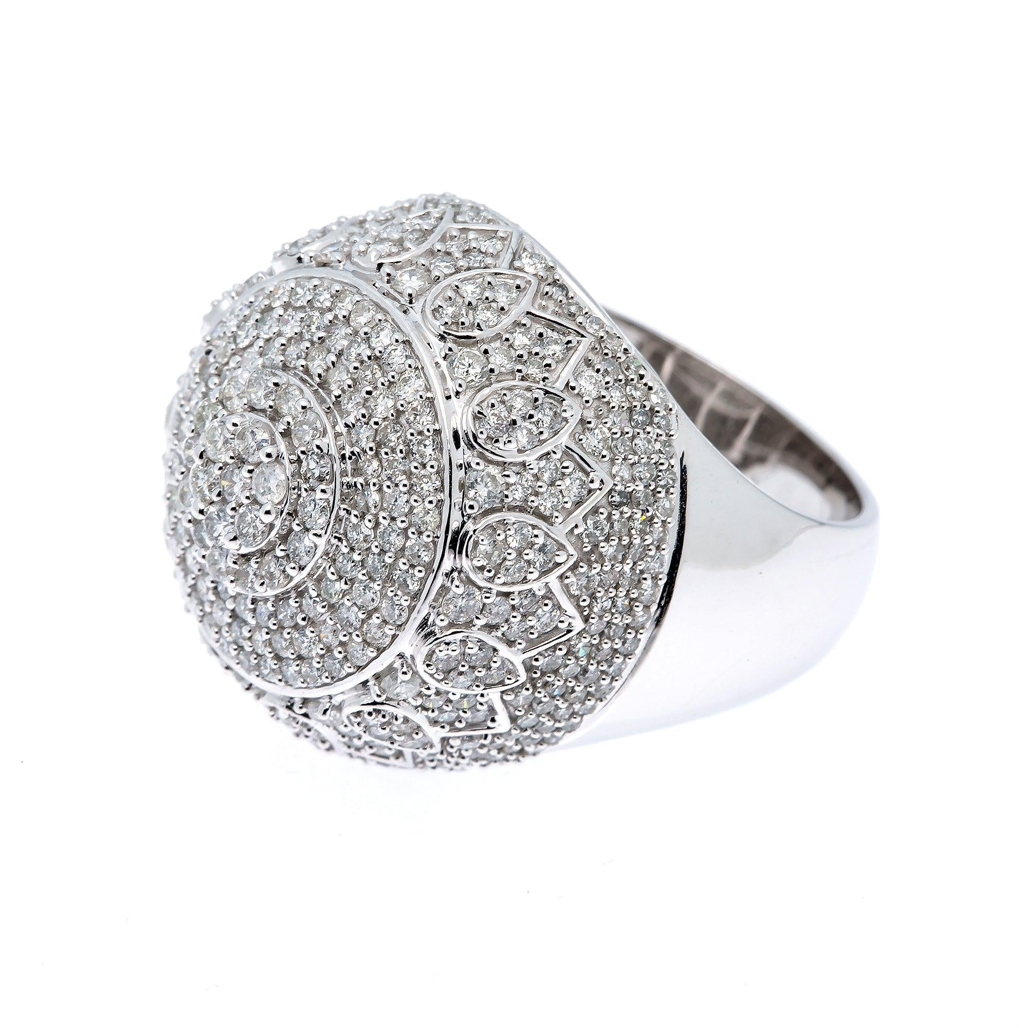 14K WHITE GOLD DIAMONDS RING 2.65 CT
