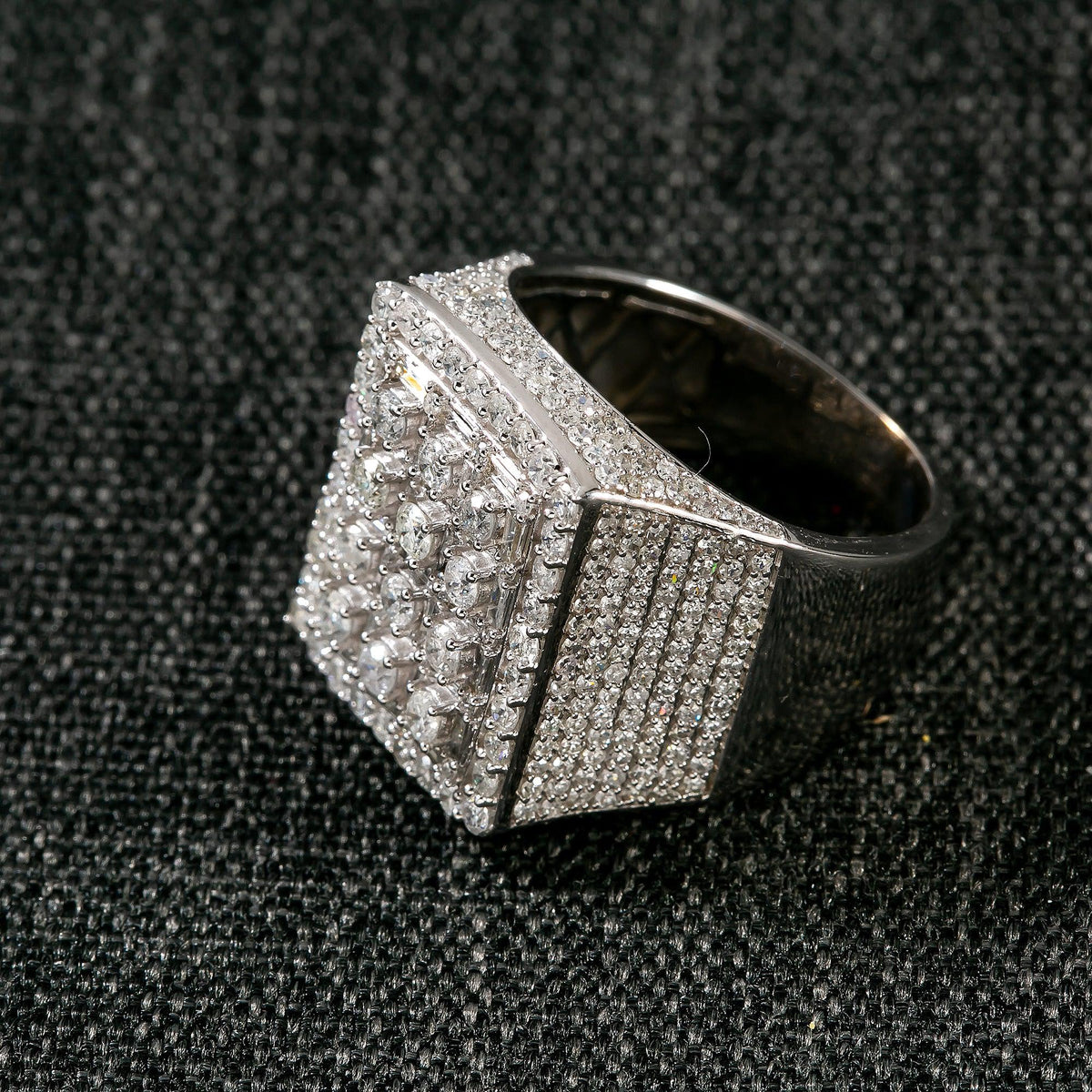 14K WHITE GOLD SQUARE DIAMOND RING 3.20 CT