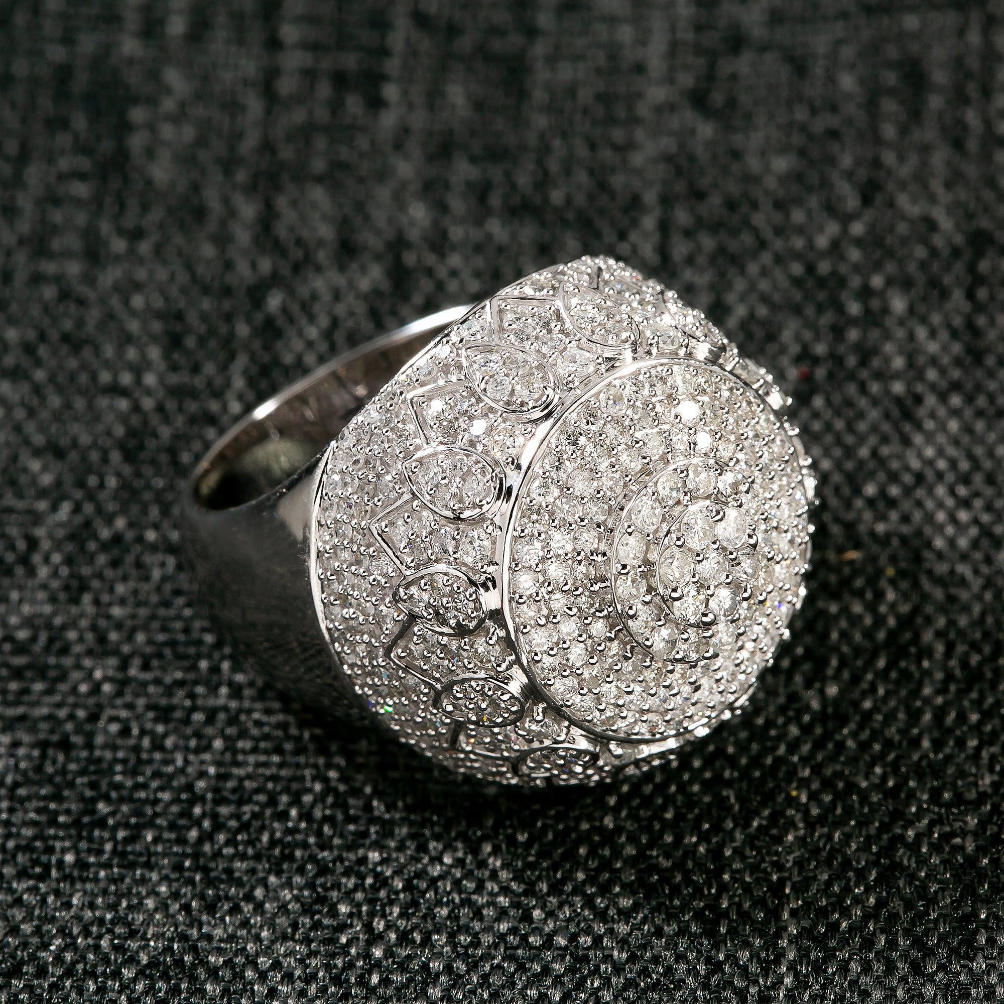 14K WHITE GOLD DIAMONDS RING 2.65 CT
