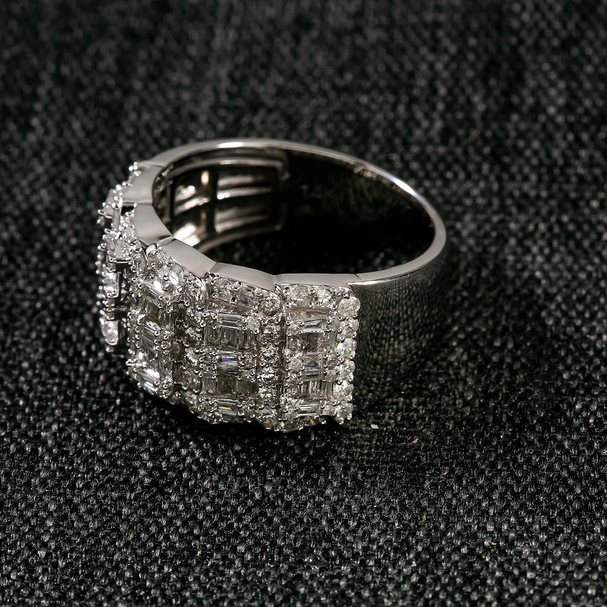 14K WHITE GOLD BAGUETTE DIAMOND RING 1.81 CT