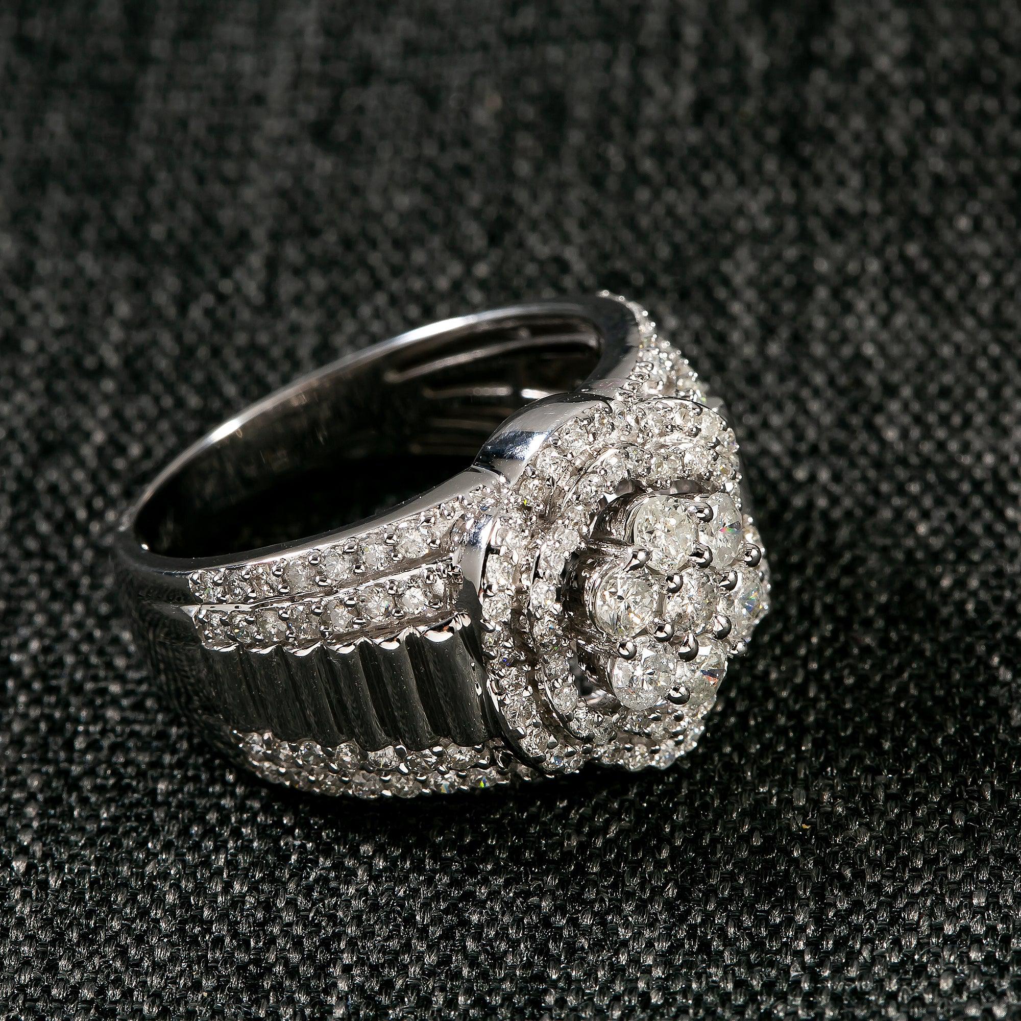 14K WHITE GOLD DIAMOND CLUSTER RING 1.88 CT