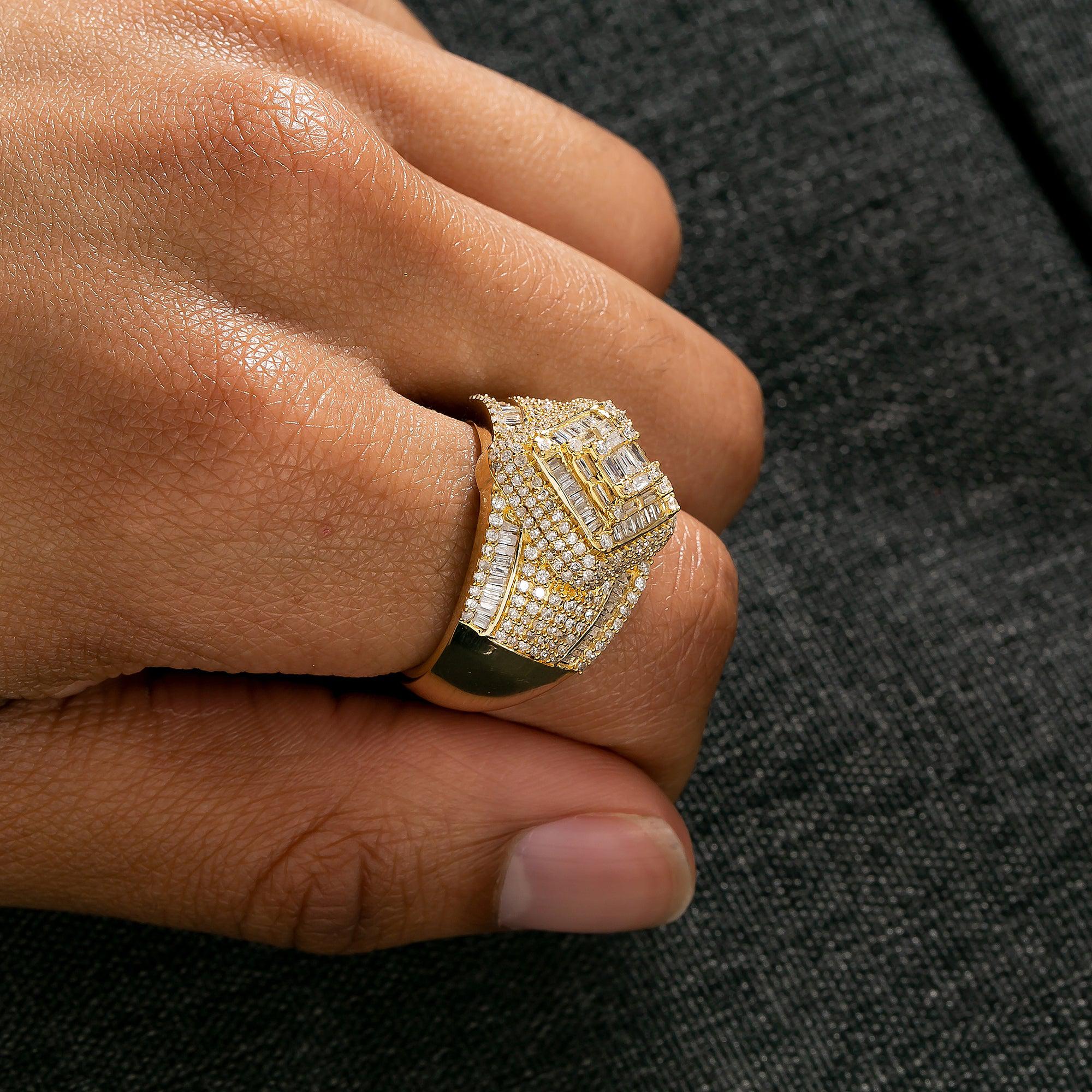 14K YELLOW GOLD BAGUETTE DIAMOND RING 1.94 CT