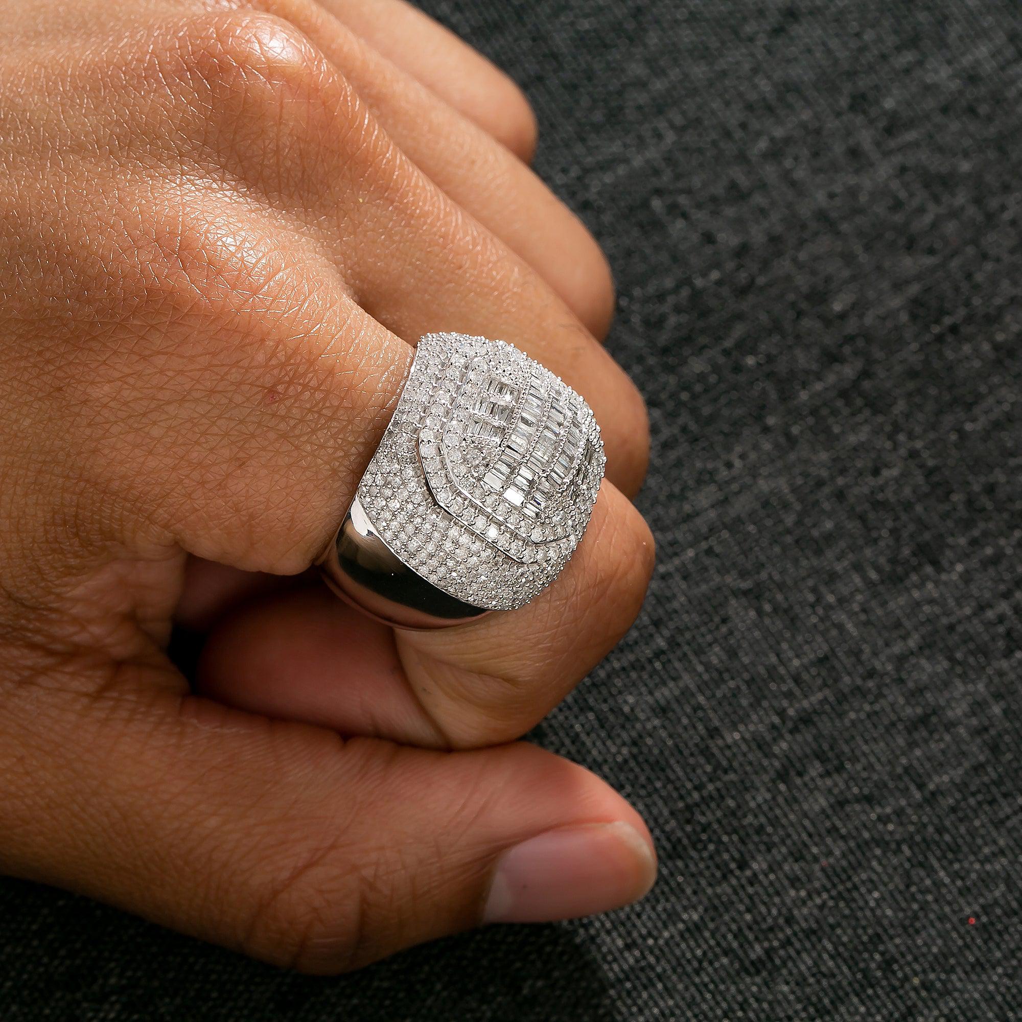 14K WHITE GOLD MEN'S RING WITH 2.28 CT DIAMONDS