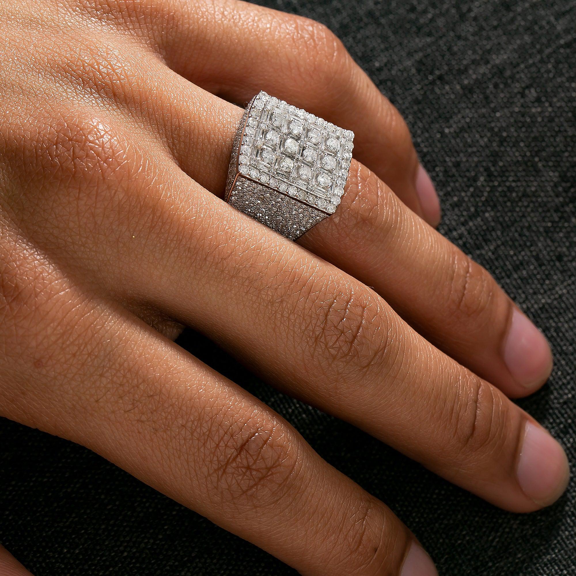 14K WHITE GOLD SQUARE DIAMOND RING 3.20 CT