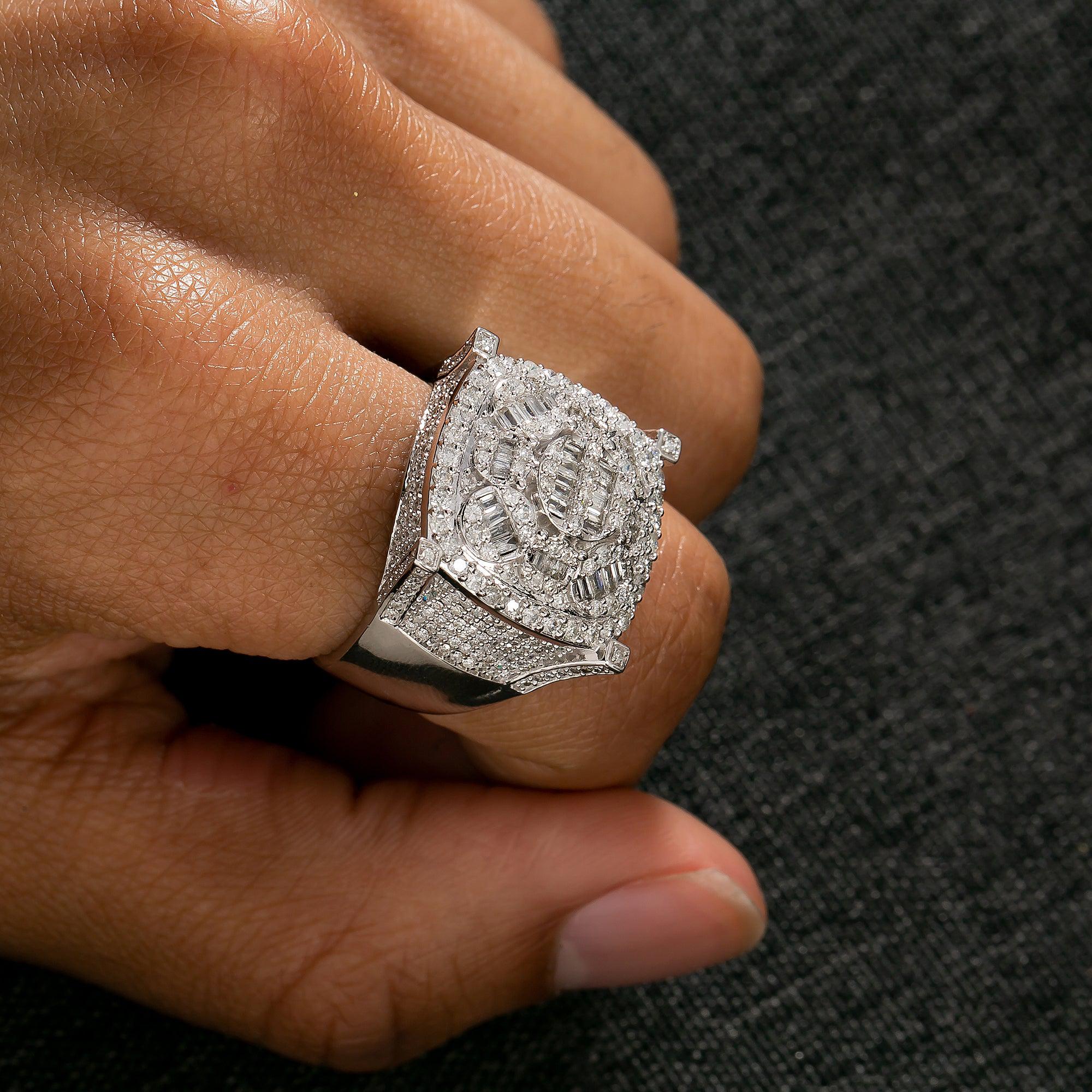 14K WHITE GOLD DIAMOND RING 2.18 CT