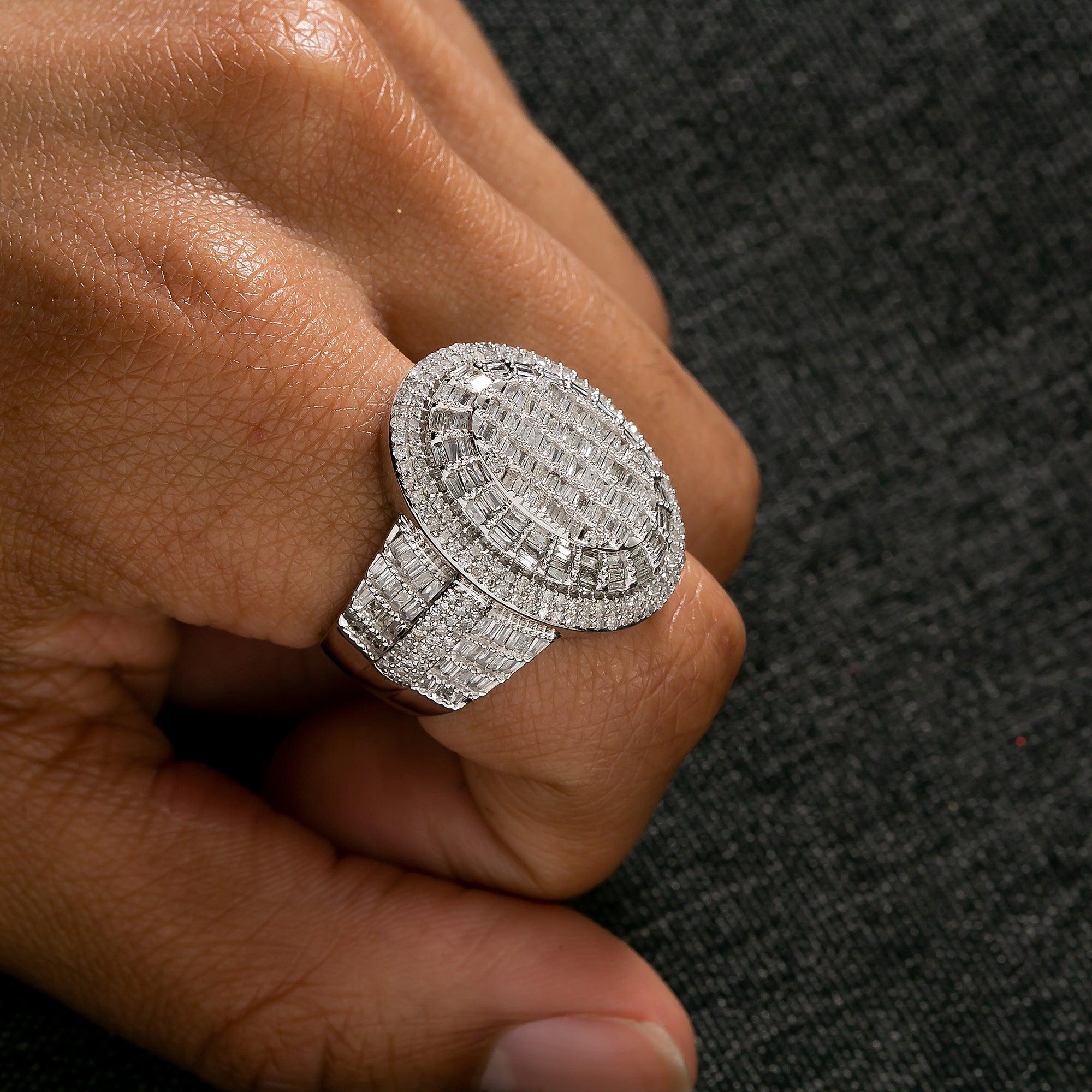 14K WHITE GOLD BAGUETTE DIAMOND RING 2.47 CT