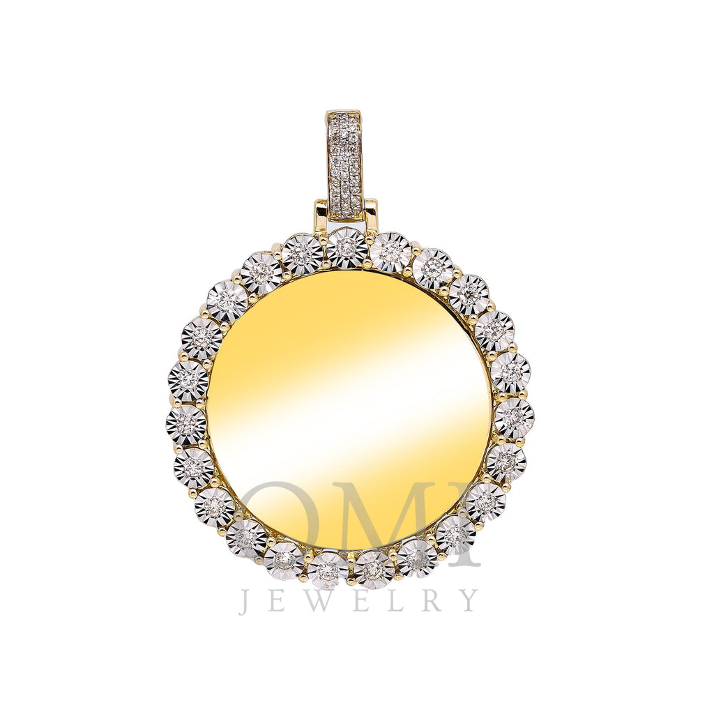 10K WHITE GOLD CIRCLE PICTURE PENDANT WITH 0.55 CT DIAMONDS