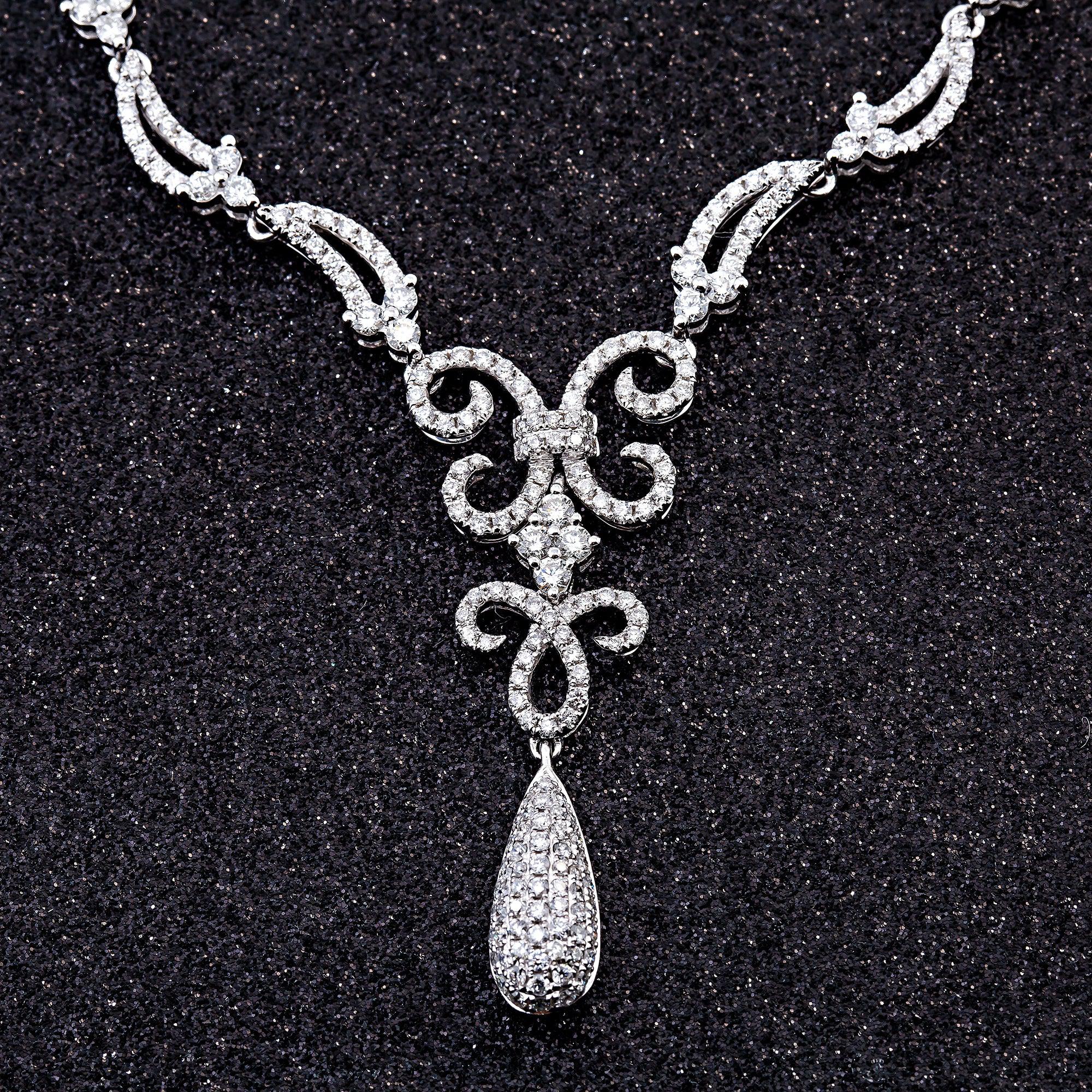 18K White Gold Women's Necklace 3.92 CT Diamonds