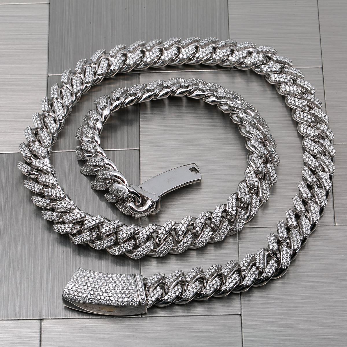 20 Inch 14k Yellow And White Gold Figaro Chain (18 In 24k White