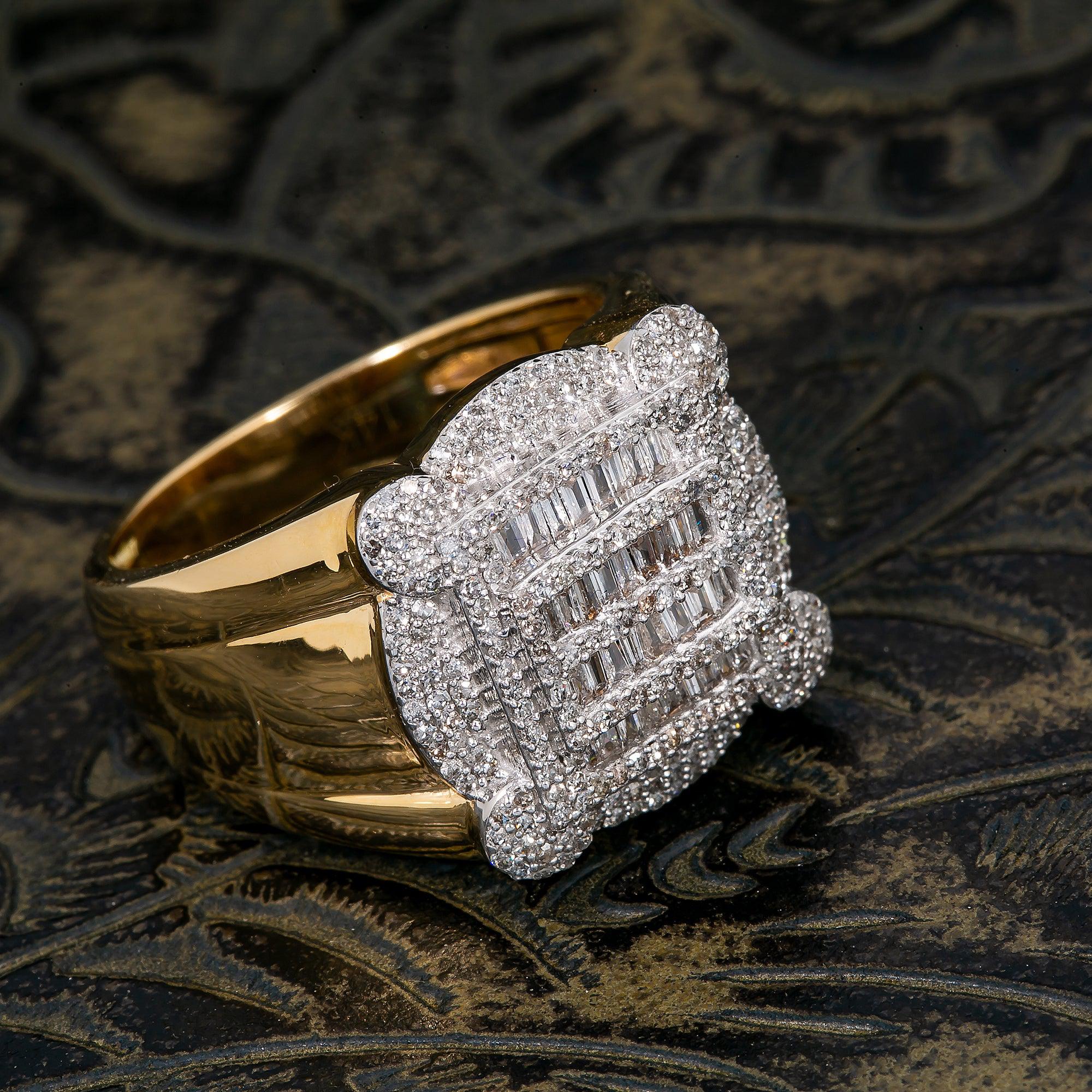 14K YELLOW GOLD MEN'S RING WITH 0.92 CT DIAMONDS