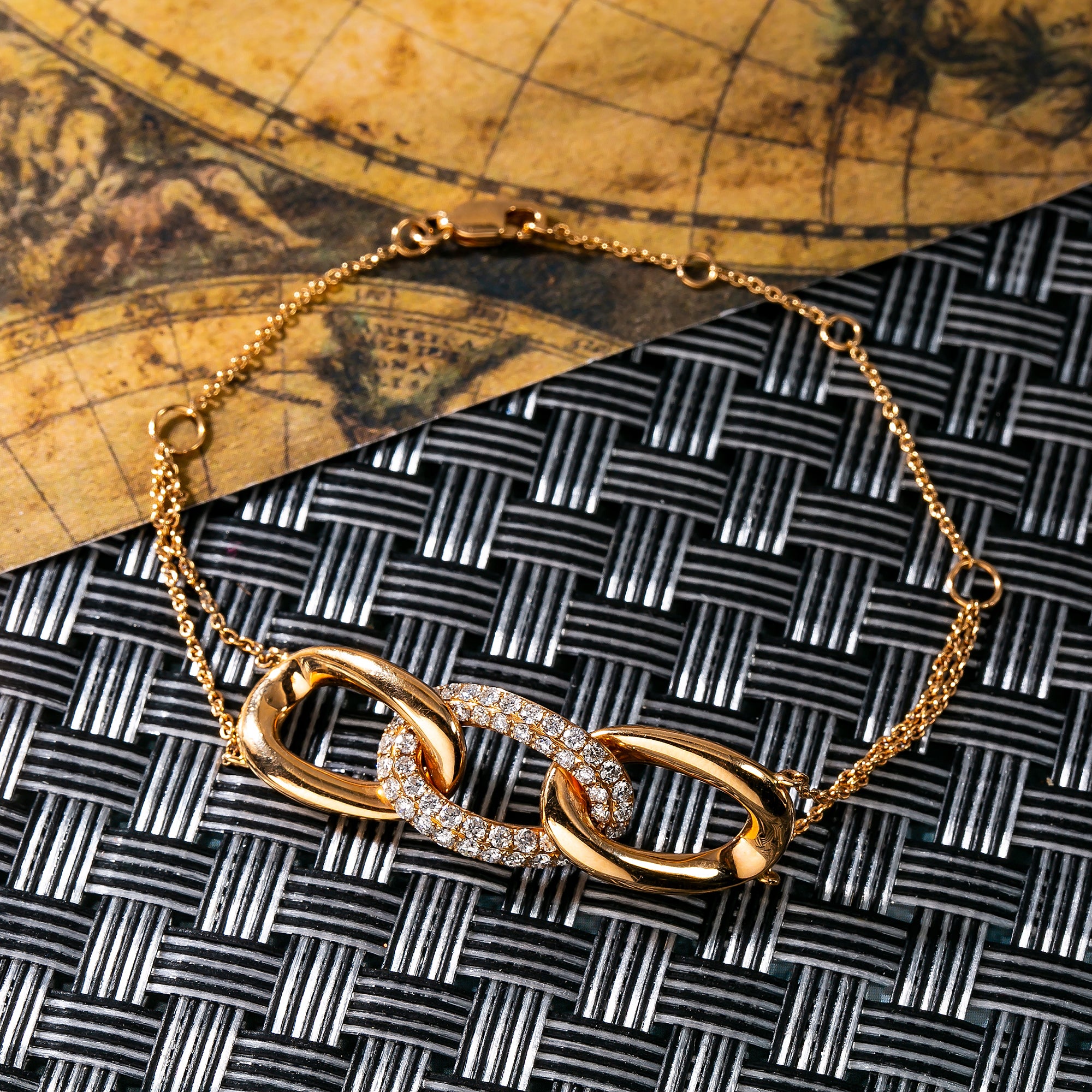 18K ROSE GOLD OPEN LINKED OVALS BRACELET WITH 1.68 CT DIAMONDS