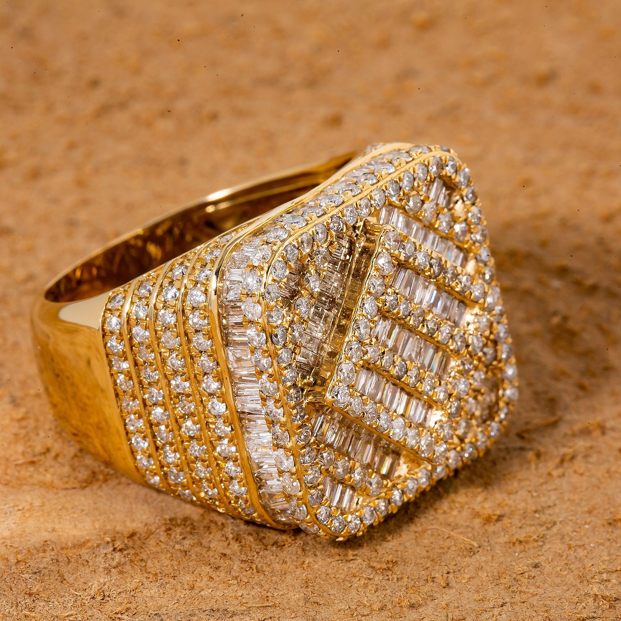 14K YELLOW GOLD MEN'S RING WITH 3.24 CT DIAMONDS