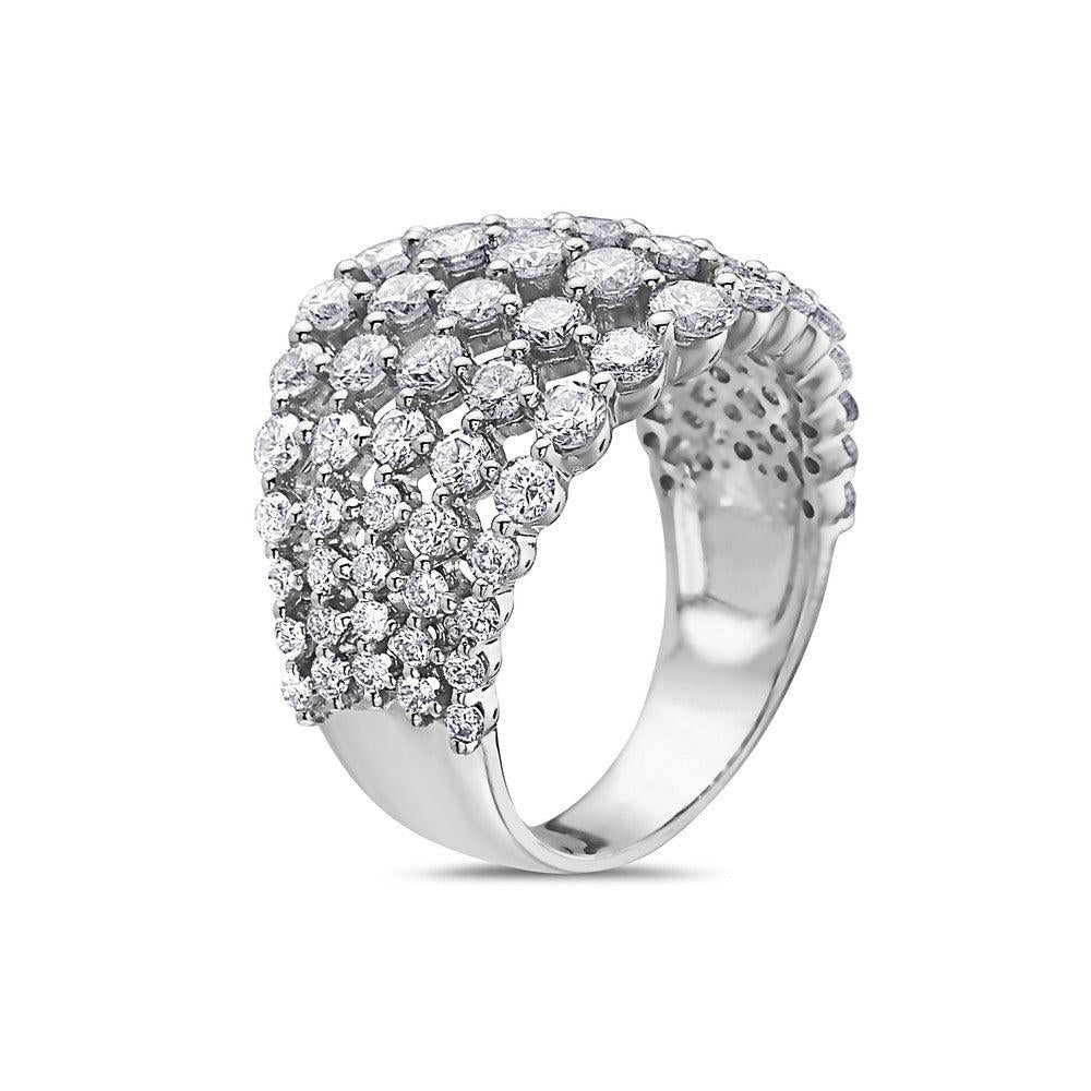 Ladies 18k White Gold Diamond 2.81 CT Right Hand Ring