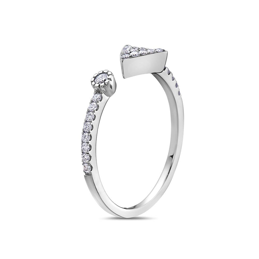 Ladies 18k White Gold Diamond 0.21 CT Right Hand Ring