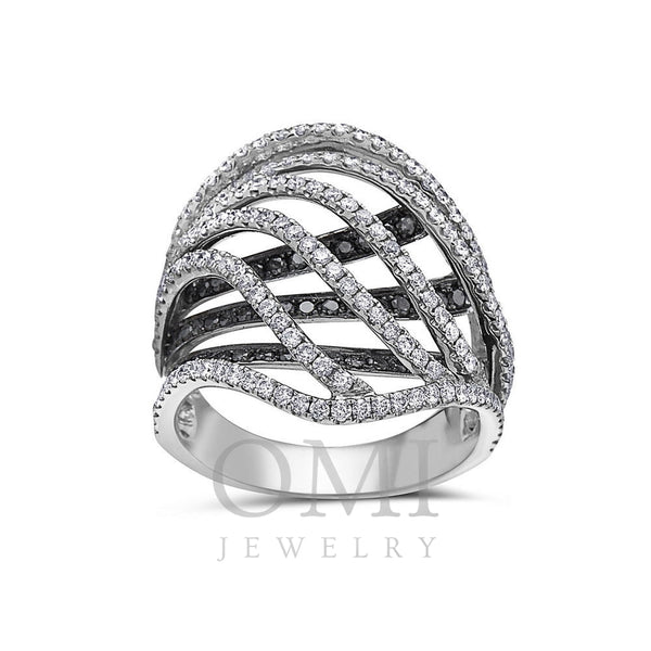 Ladies 18k White Gold Diamond 2.20 CT Right Hand Ring