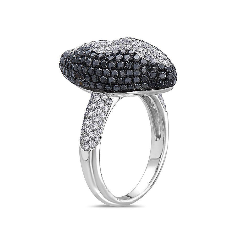 Ladies 18k White Gold Diamond 2.63 CT Right Hand Ring