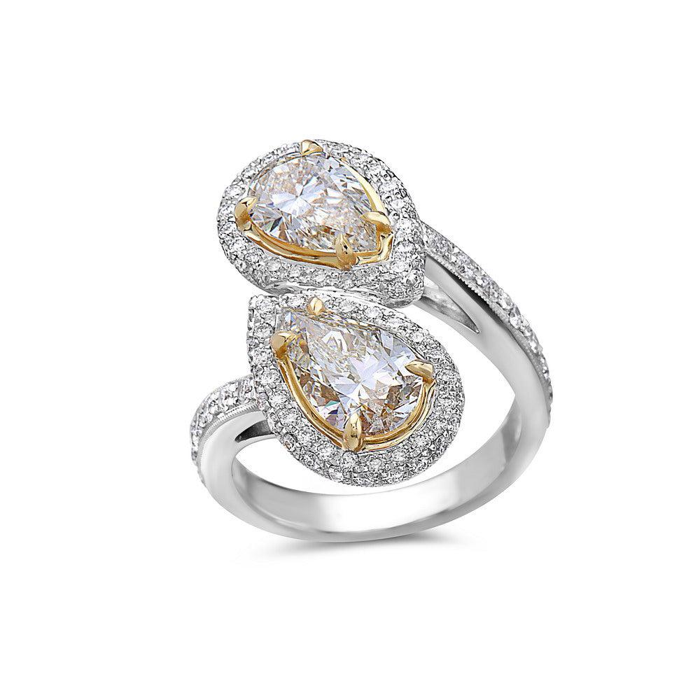 Ladies 18k White Gold Diamond 6.21 CT Right Hand Ring