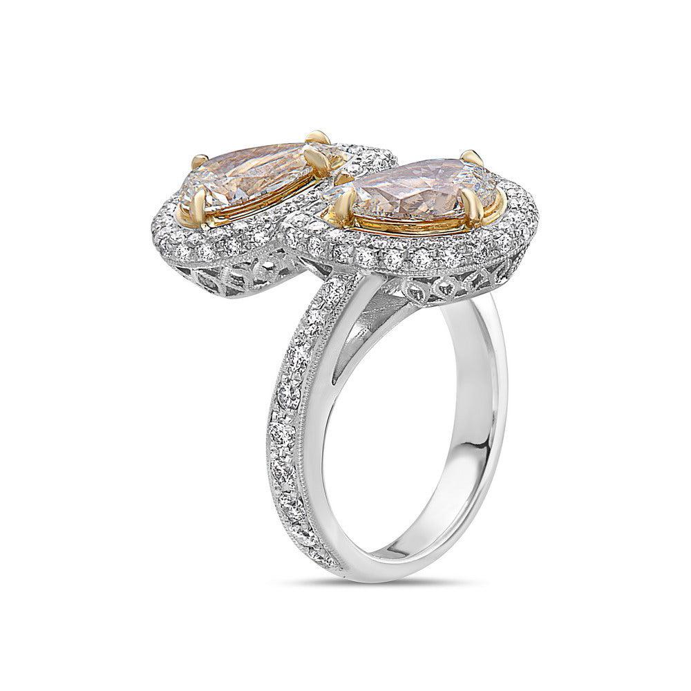 Ladies 18k White Gold Diamond 6.21 CT Right Hand Ring