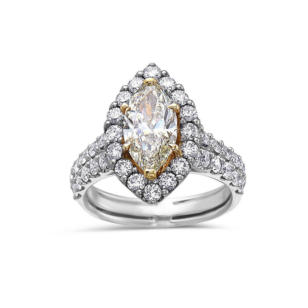 Ladies 18k White Gold Diamond 3.75 CT Right Hand Ring