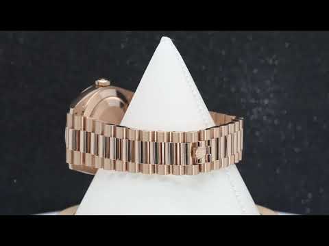 Rolex Day-Date 40MM 228235 Green Roman Dial Fluted Bezel 18K Rose Gold President Bracelet